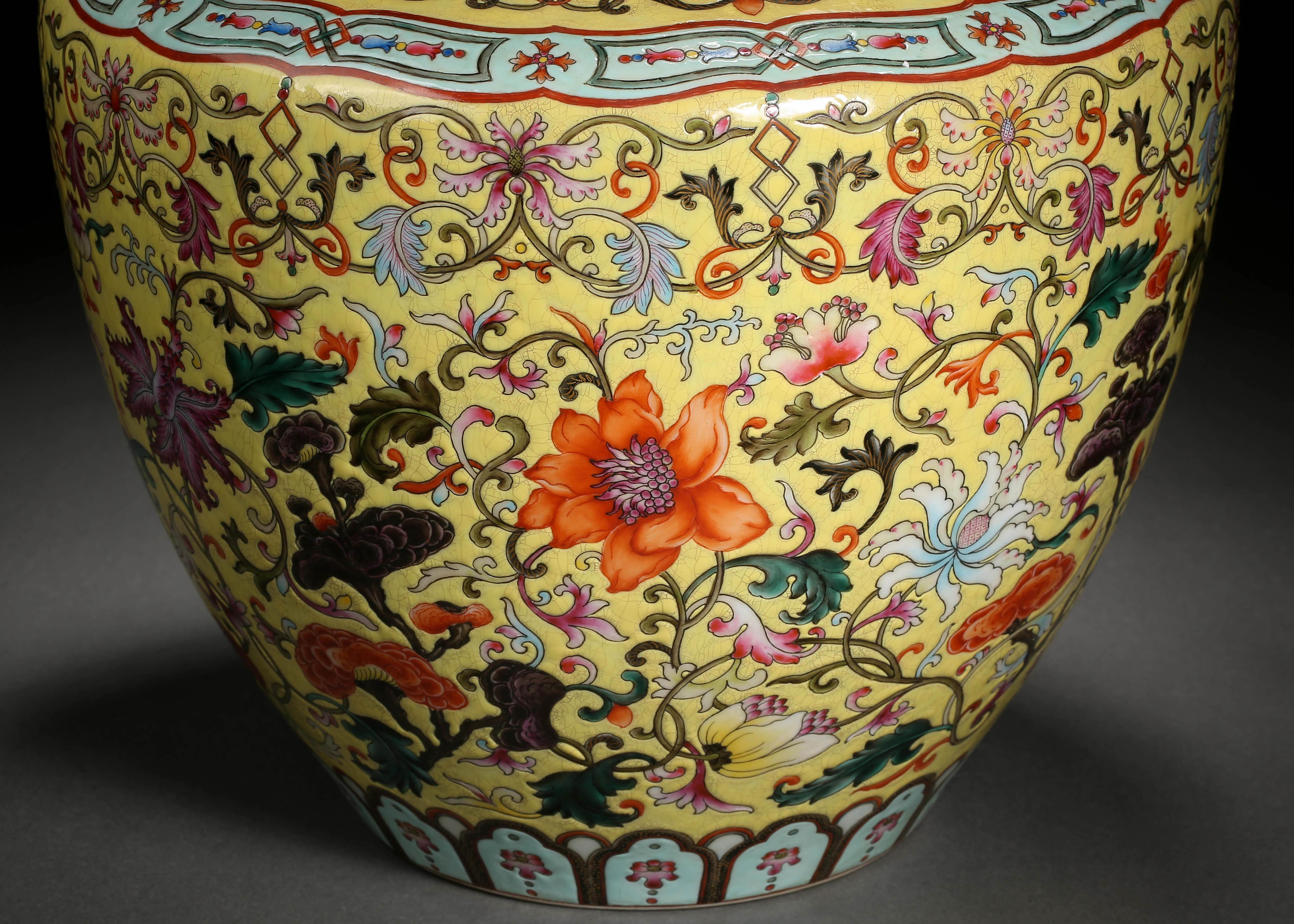 A Chinese Yellow Ground Falangcai and Gilt Zun Vase - Image 6 of 10