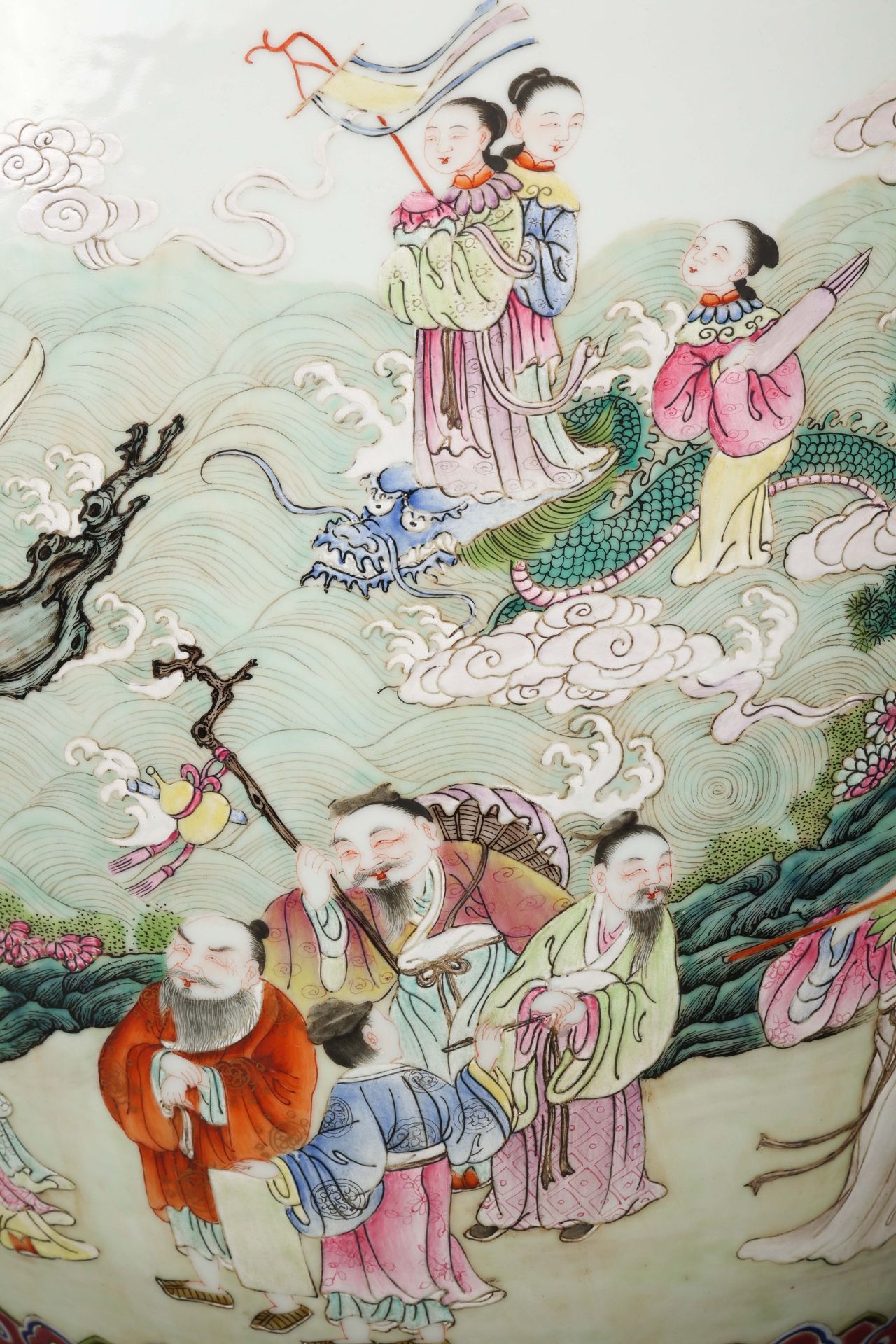 A Chinese Famille Rose Immortals Vase - Bild 9 aus 20