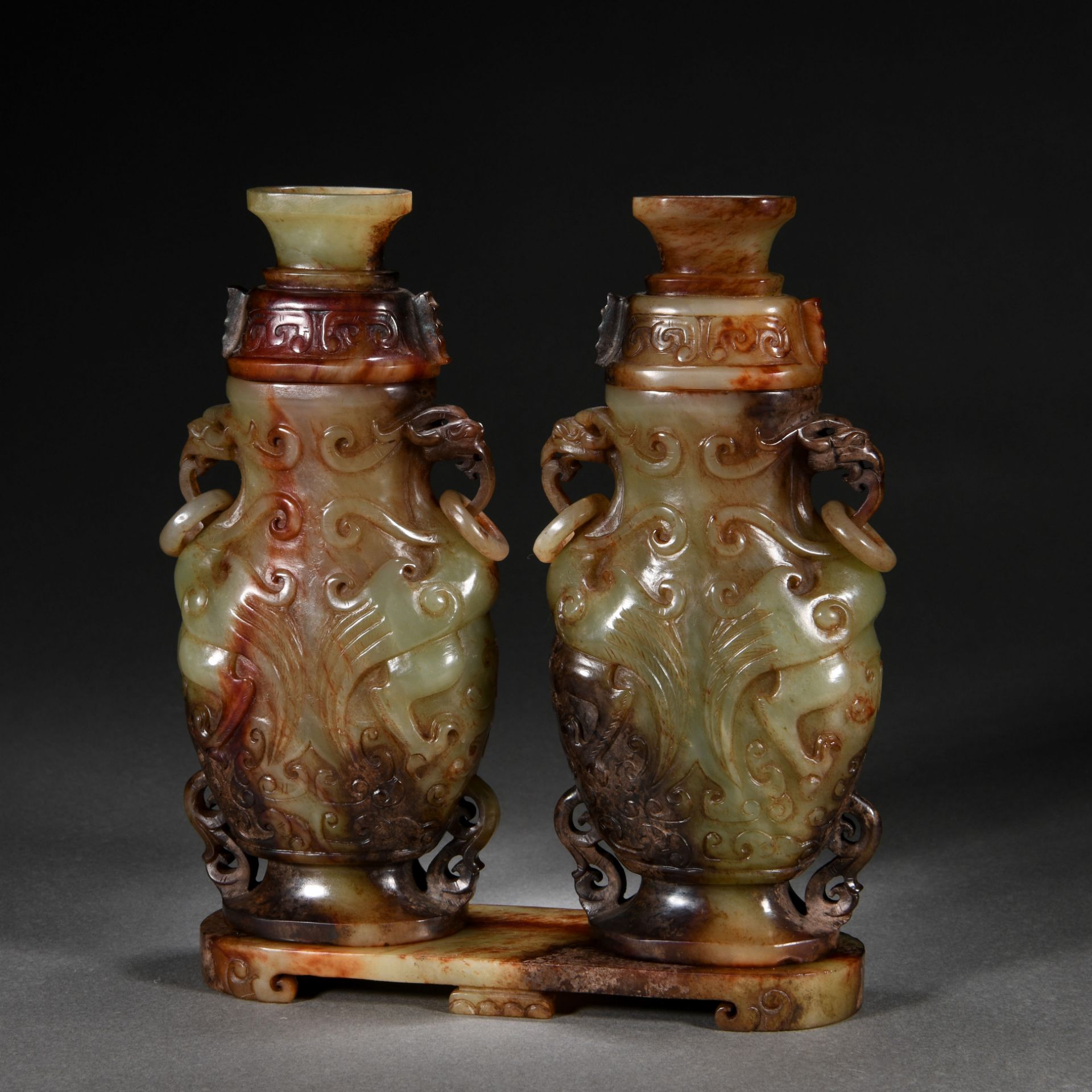 Pair Chinese Carved Jade Vessels - Bild 2 aus 9