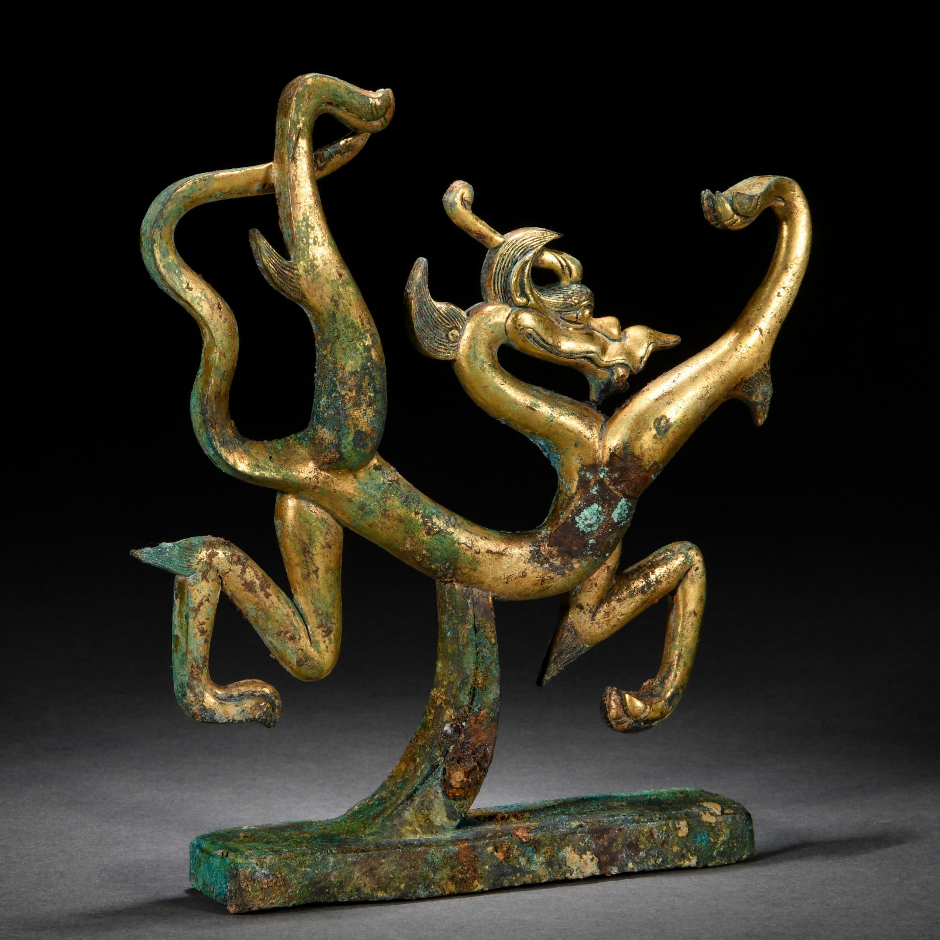 A Chinese Bronze-gilt Mythical Beast - Bild 3 aus 7