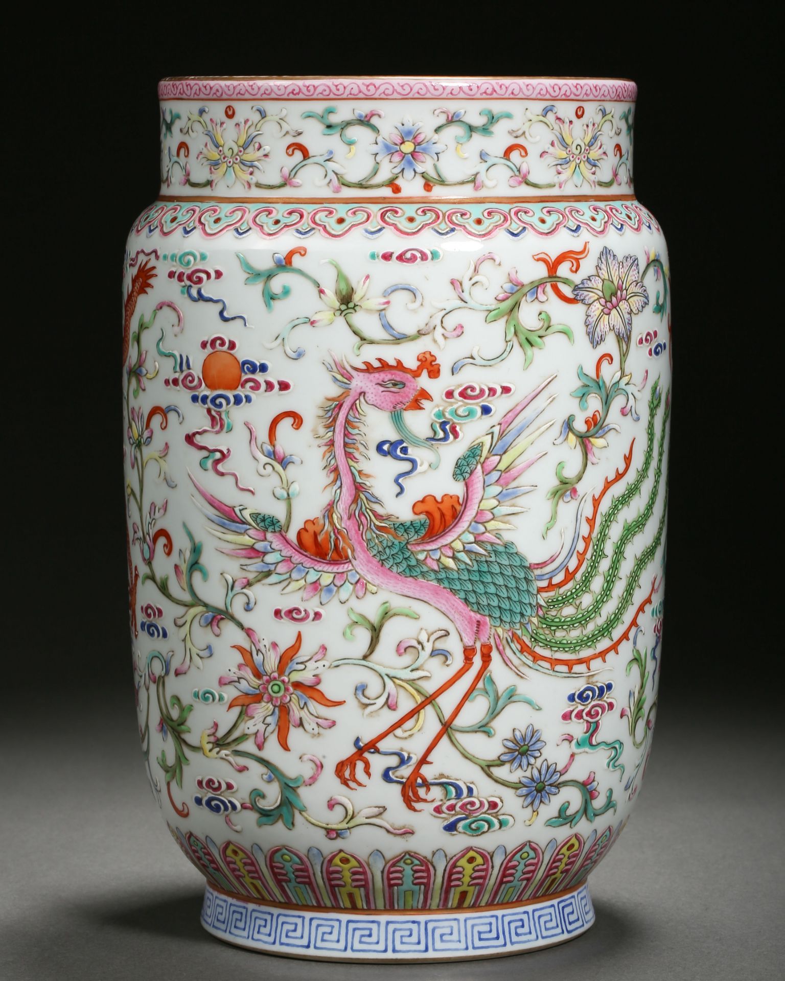 A Chinese Famille Rose Phoenix and Dragon Lantern Vase with Cover - Bild 6 aus 11