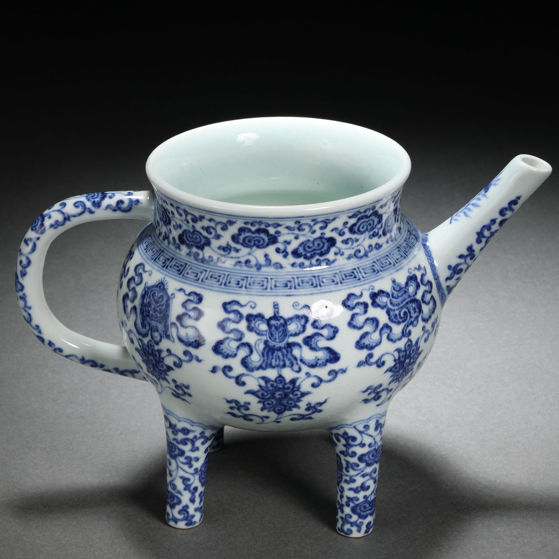 A Chinese Blue and White Eight Treasures Vessel He - Image 8 of 12