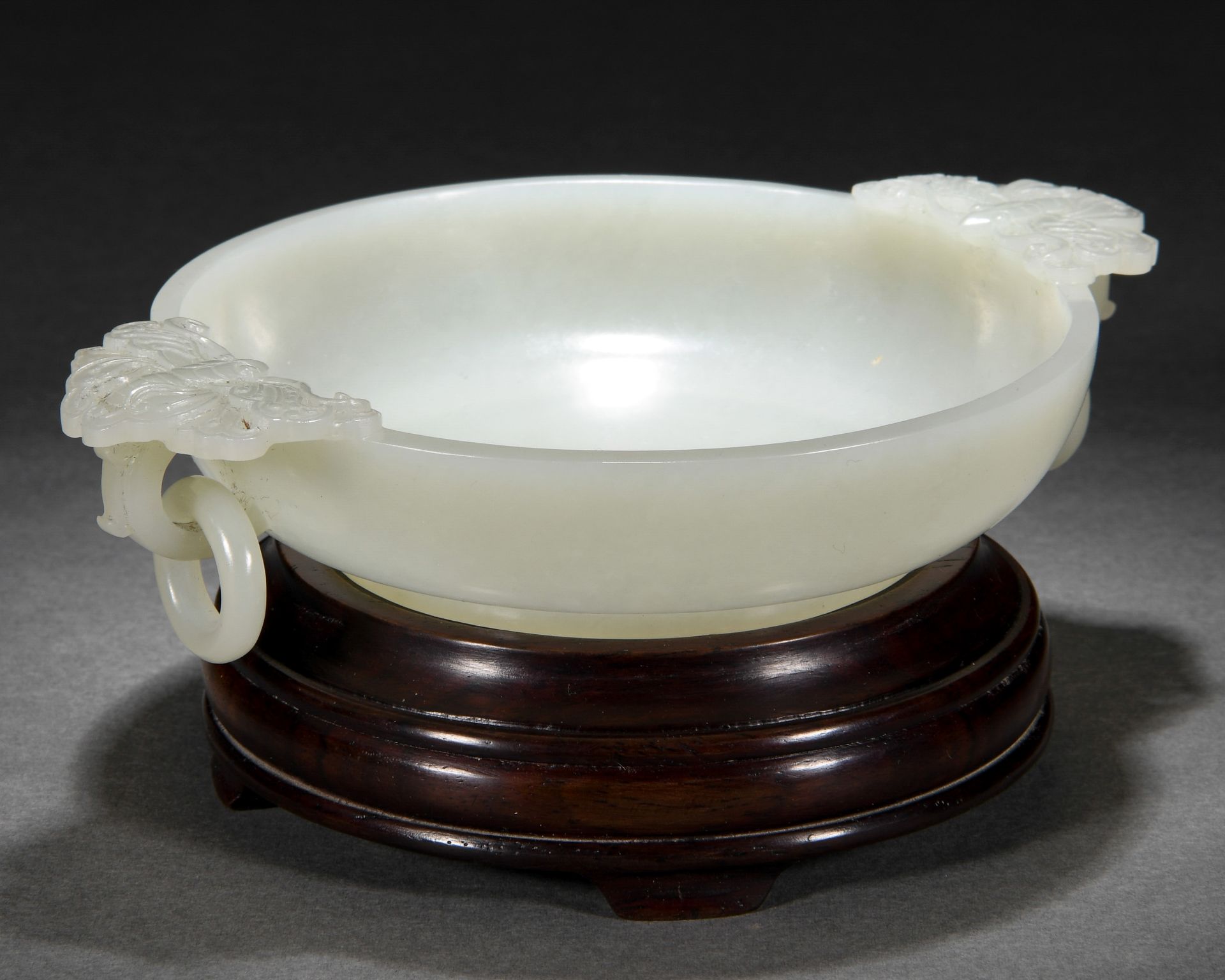 A Chinese Carved White Jade Washer with Double Handles - Image 3 of 8