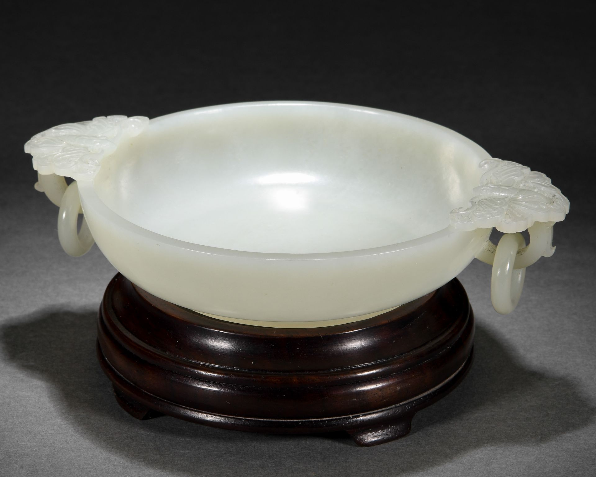 A Chinese Carved White Jade Washer with Double Handles - Image 5 of 8
