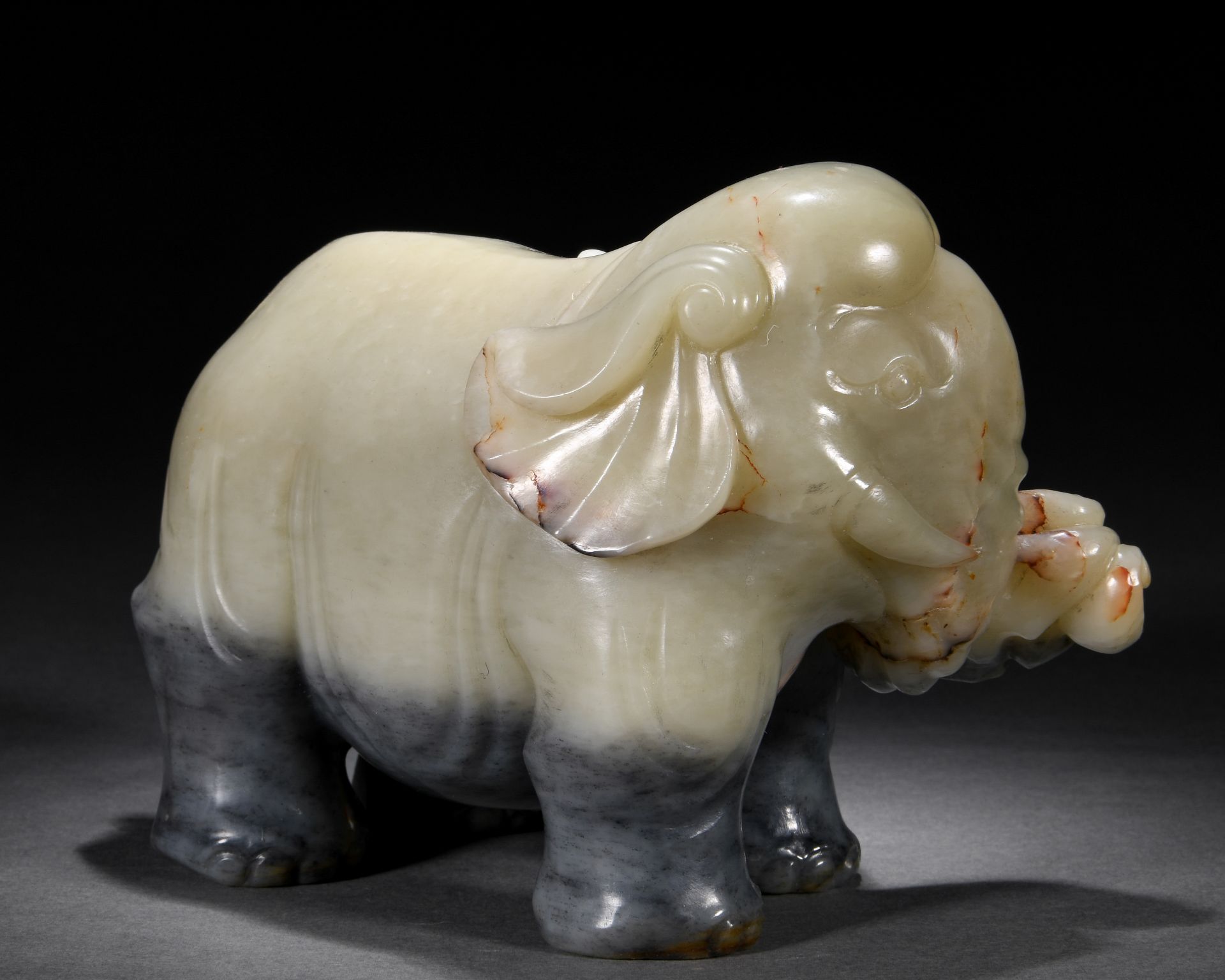 A Chinese Carved Jade Elephant - Image 6 of 8