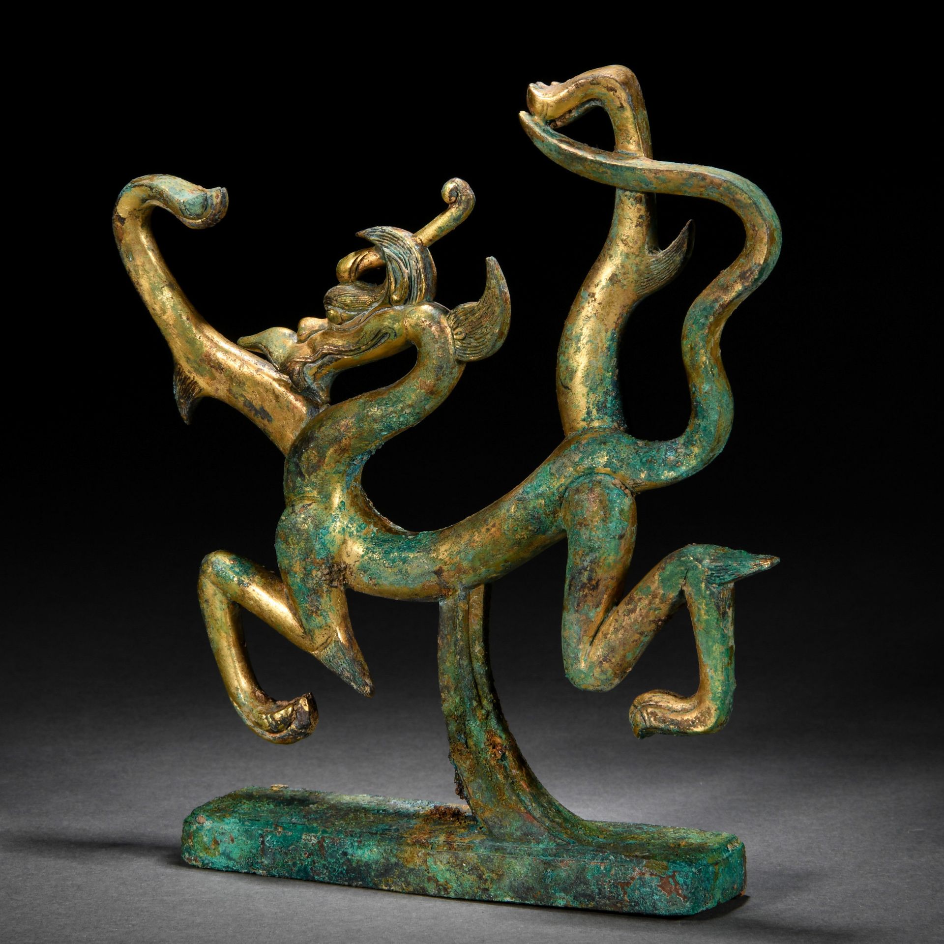 A Chinese Bronze-gilt Mythical Beast - Bild 6 aus 7