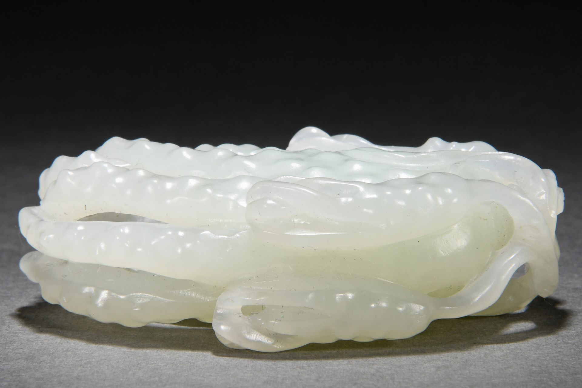A Chinese Carved White Jade Fingered Citron - Image 6 of 6