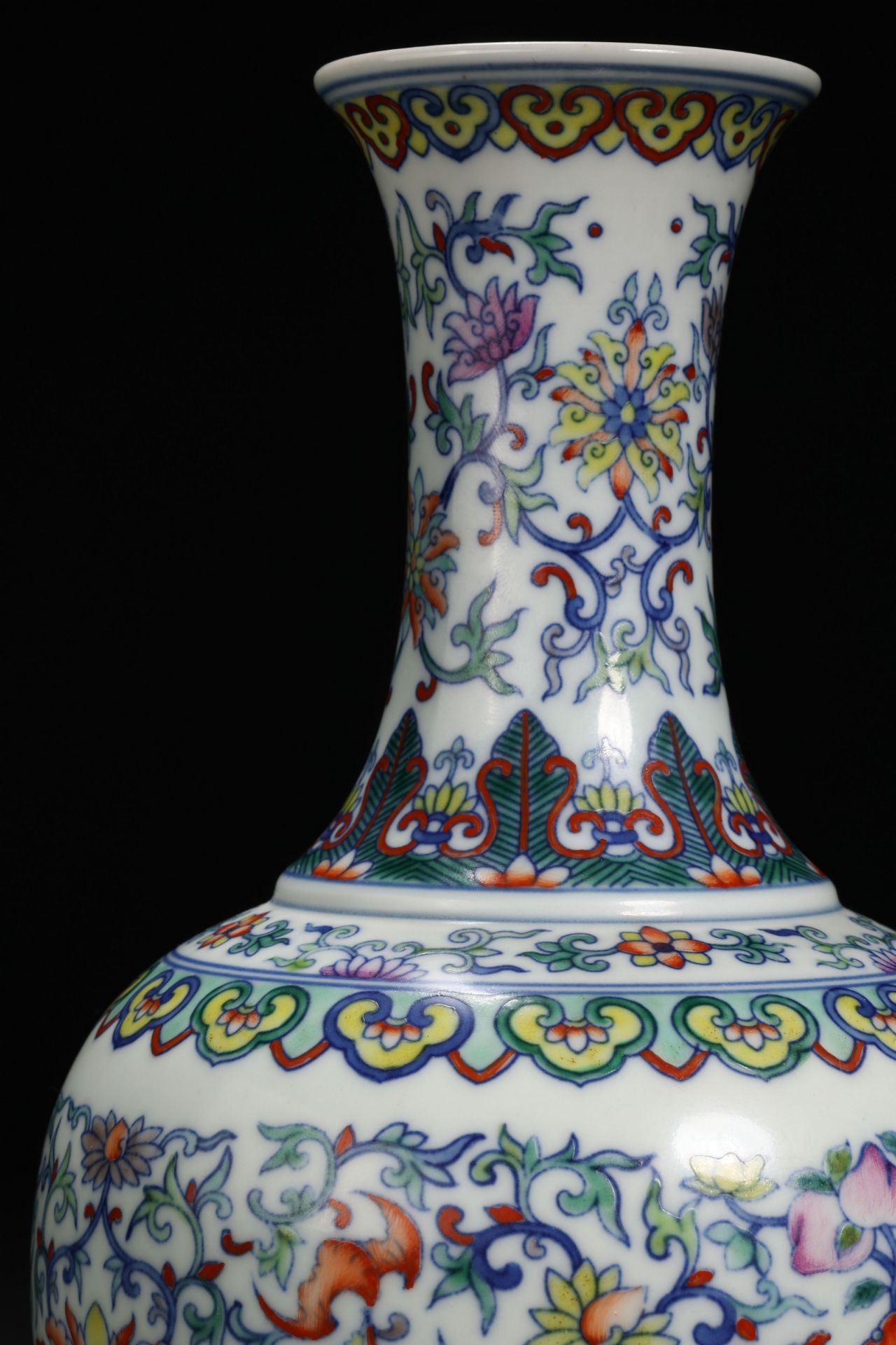 A Chinese Doucai Glaze Longevity Vase - Image 8 of 11