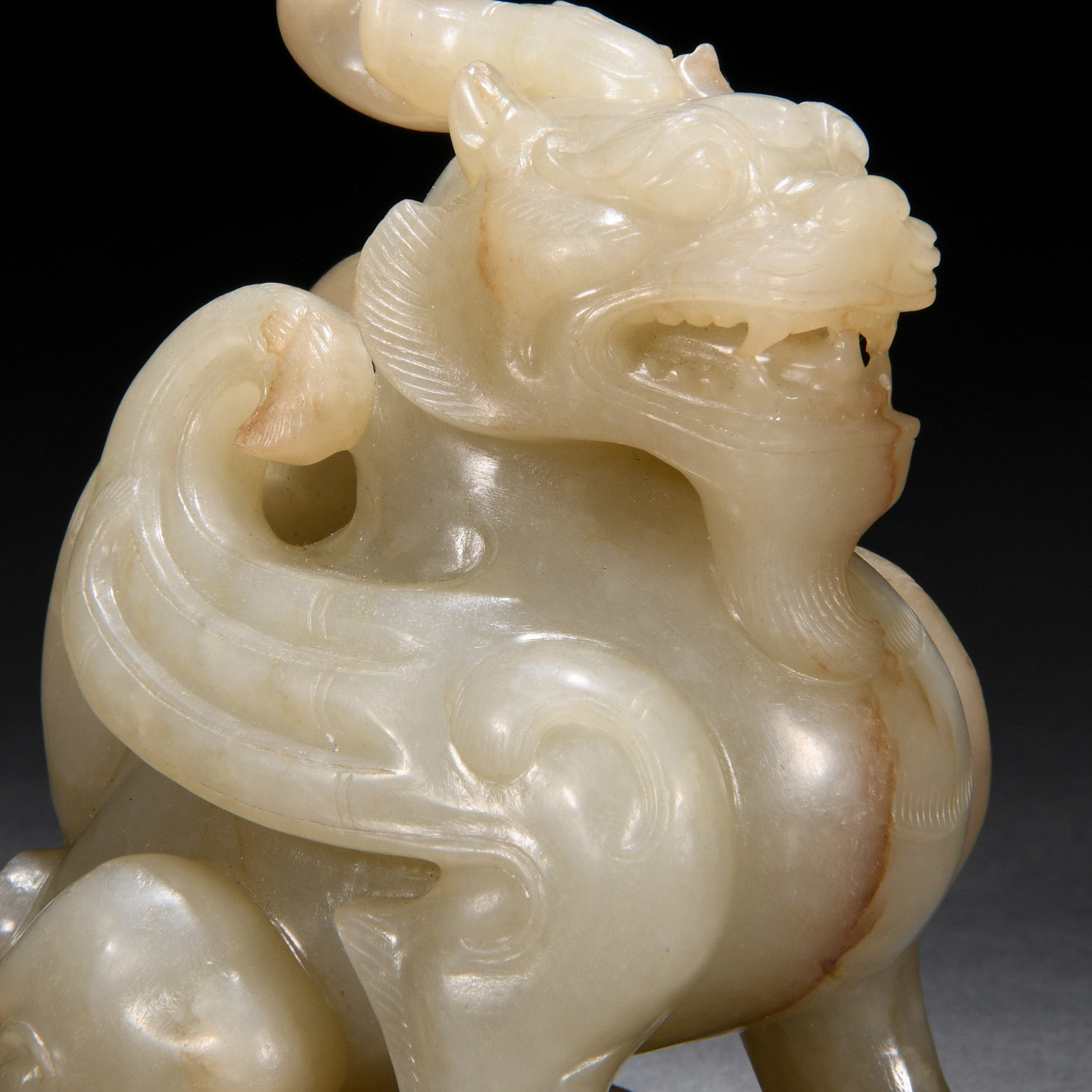 A Chinese Carved Jade Mythical Beast - Image 5 of 6