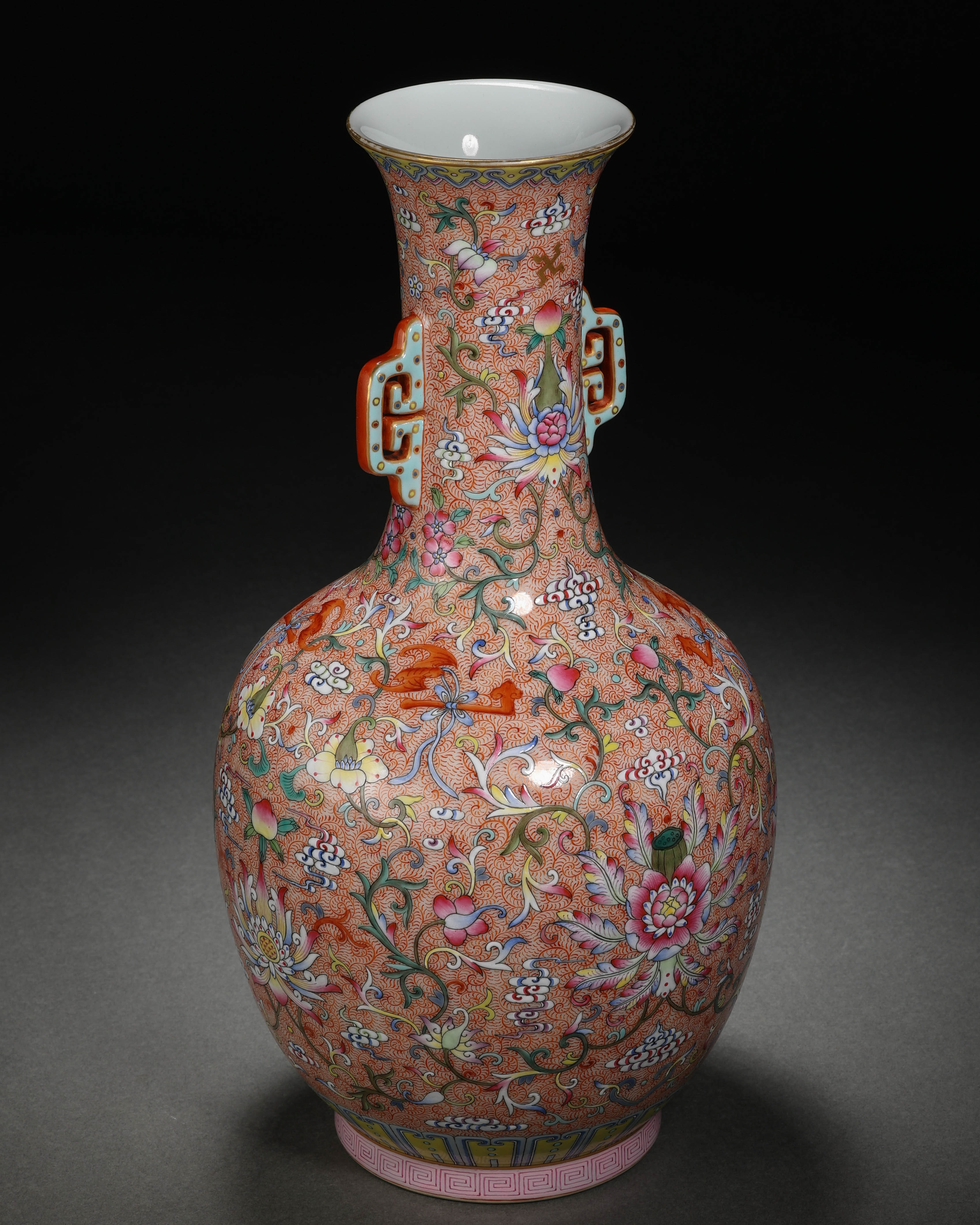 A Chinese Famille Rose Lotus Scrolls Vase - Image 8 of 11