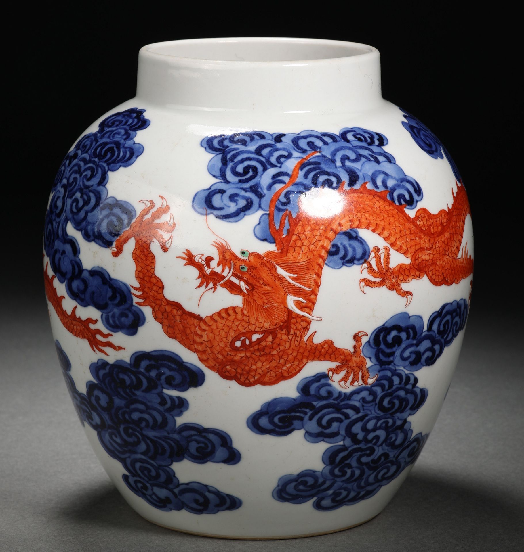 A Chinese Underglaze Blue and Iron Red Dragon Jar - Image 5 of 8