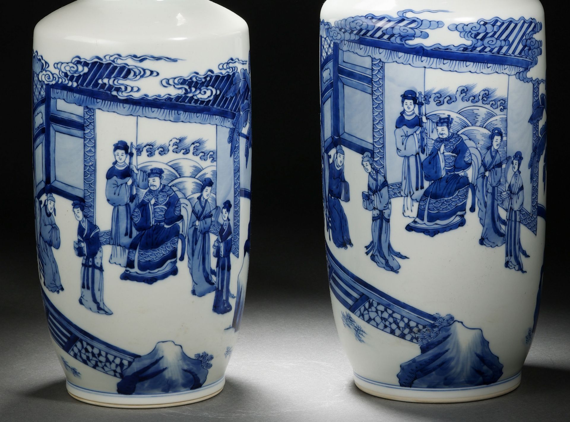 A Chinese Blue and White Figural Story Mallet Vase - Image 3 of 17