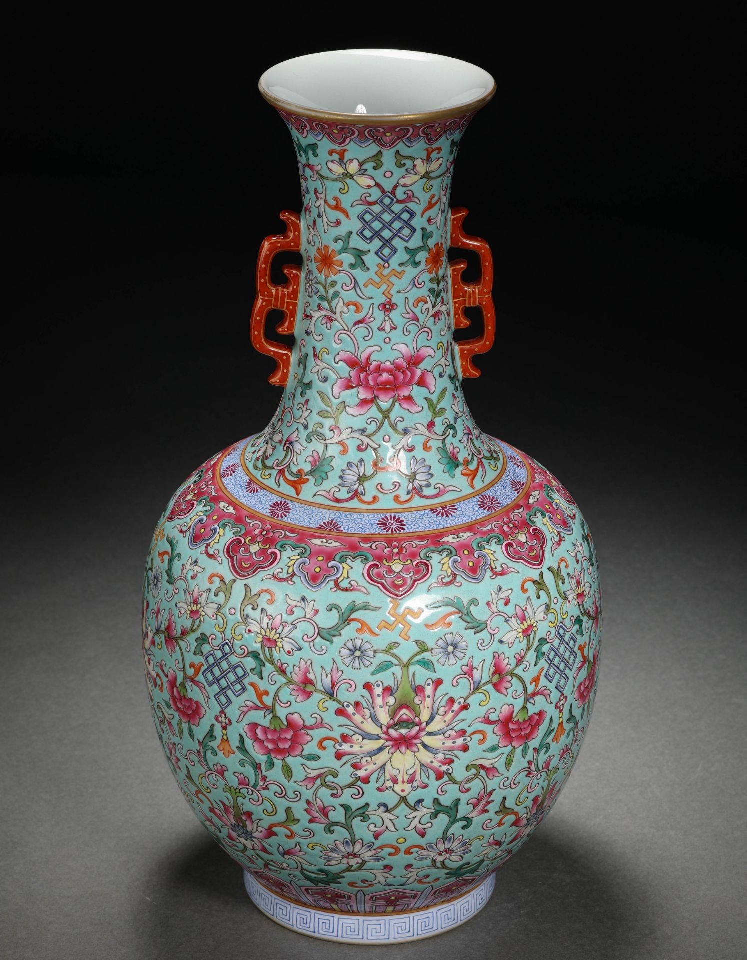 A Chinese Famille Rose Lotus Scrolls Vase - Bild 8 aus 13