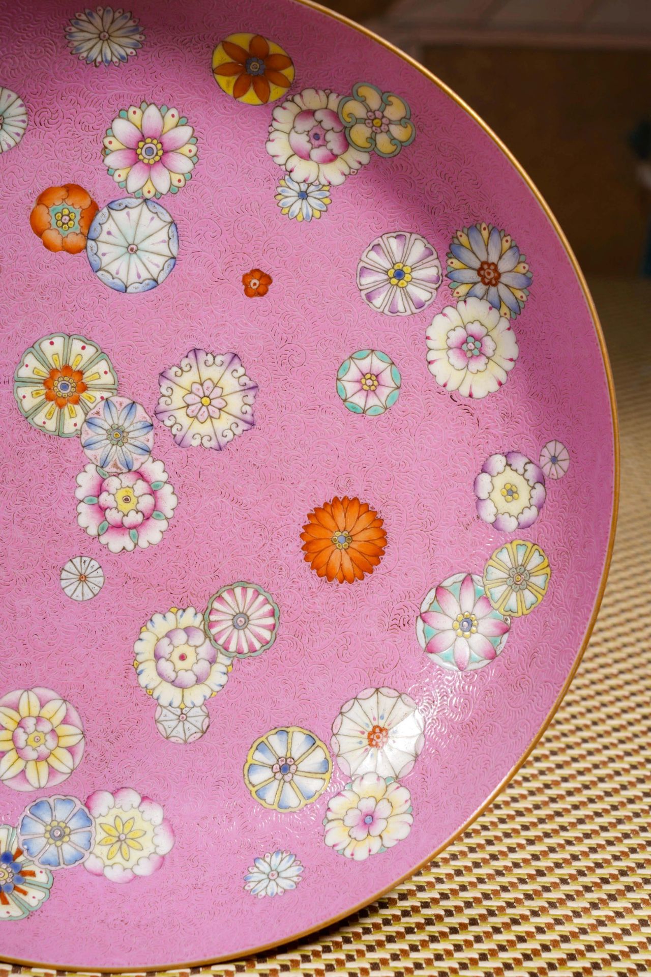 A Chinese Famille Rose Flower Balls Plate - Image 4 of 12