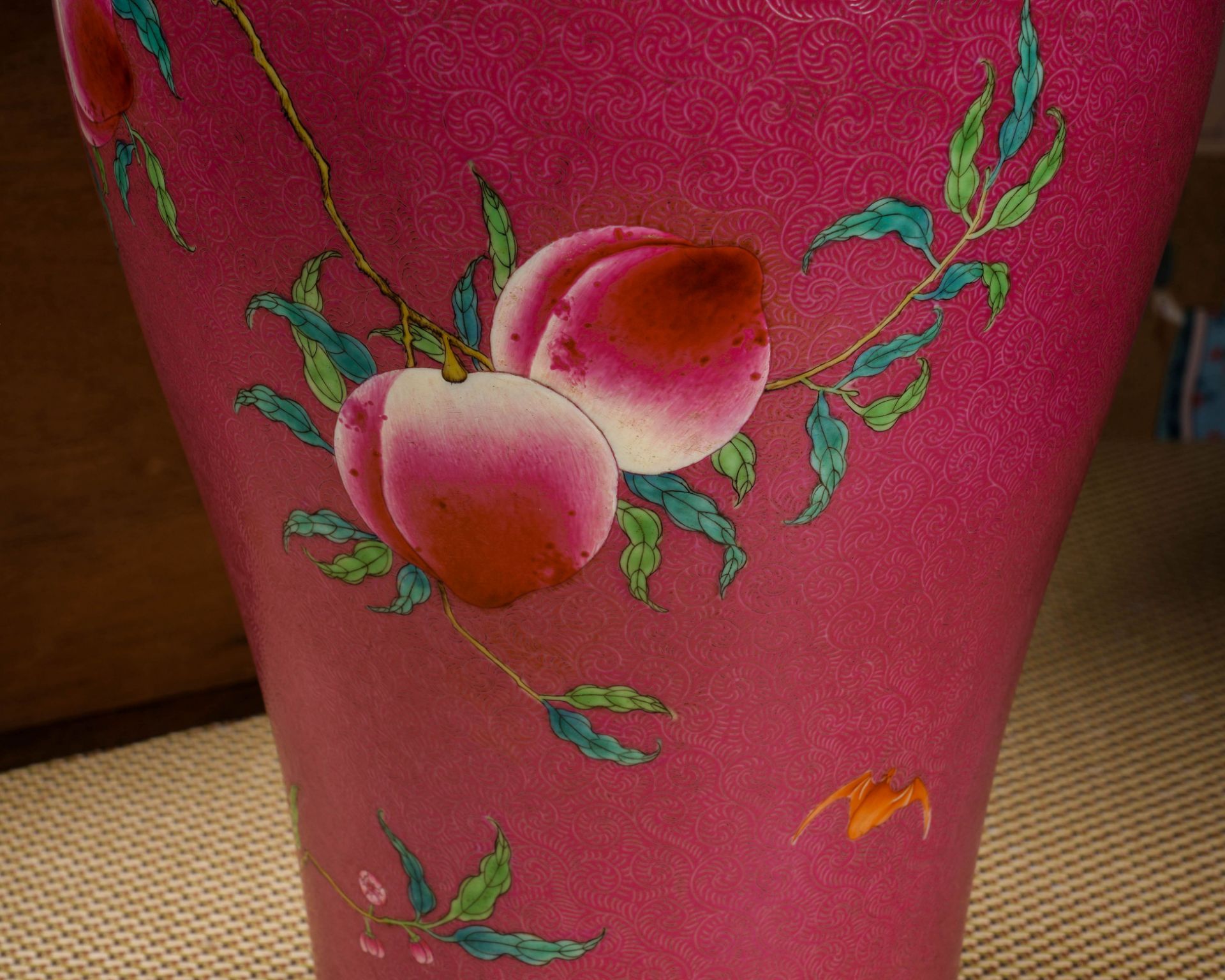 A Chinese Famille Rose Peaches Vase Meiping - Image 11 of 15
