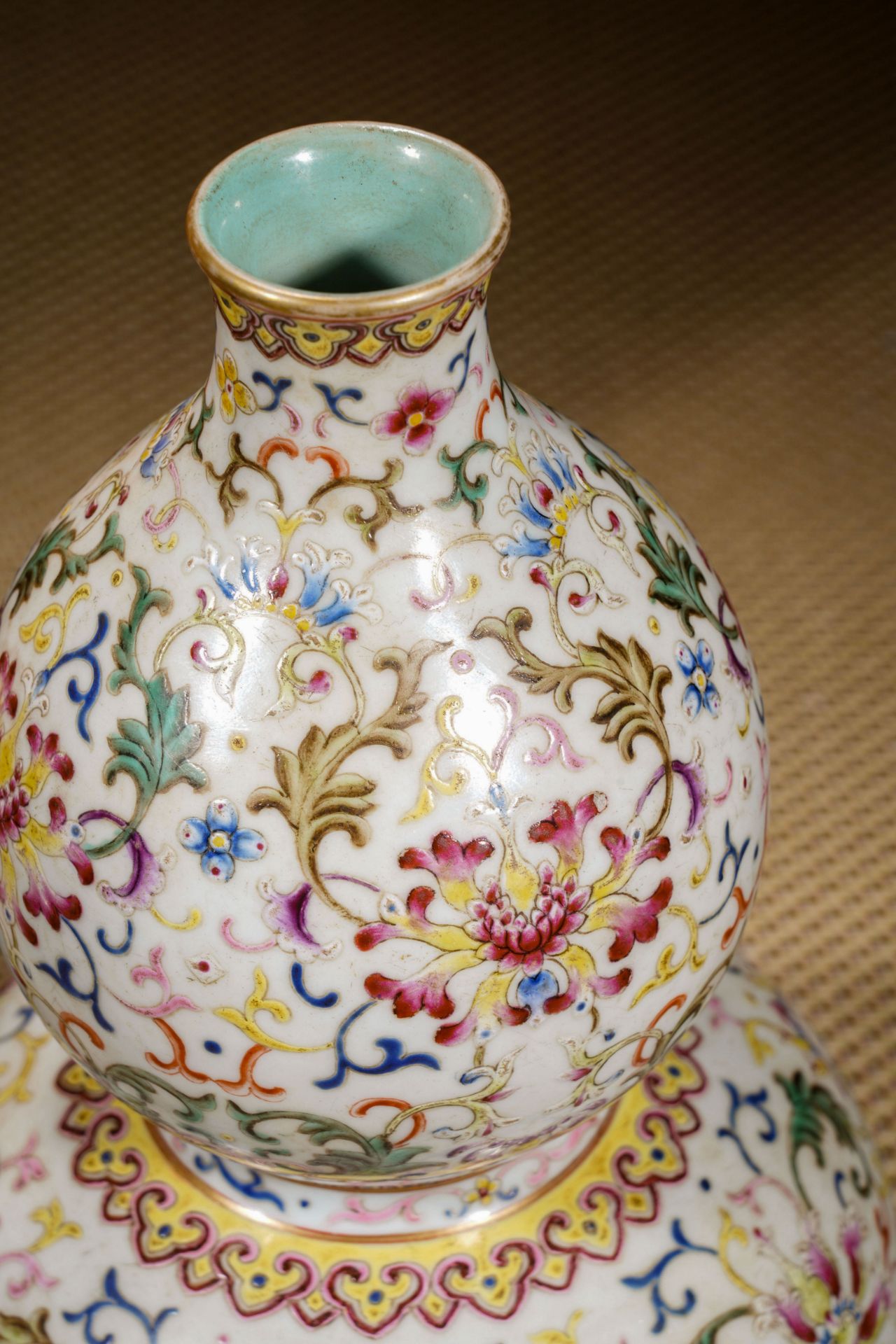 A Chinese Famille Rose Double Gourds Vase - Image 10 of 13