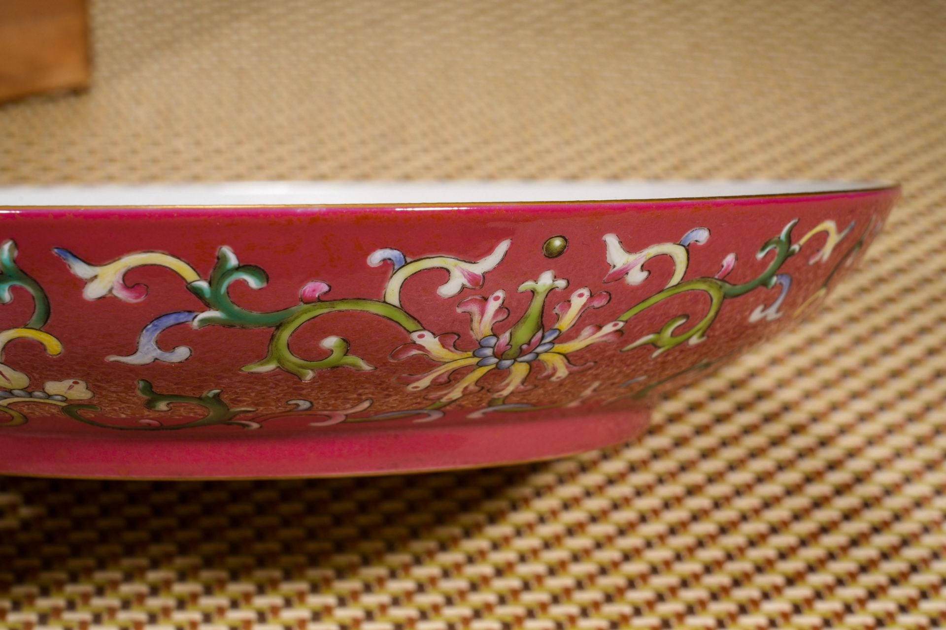 A Chinese Famille Rose Bats Saucer - Image 4 of 8