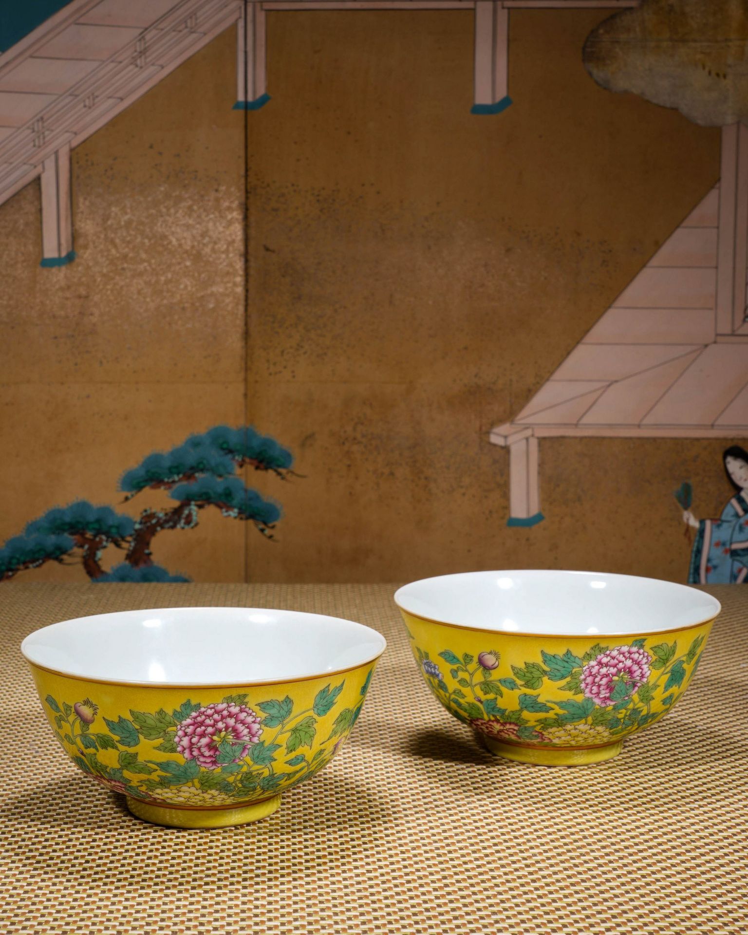 Pair Yellow Ground Falangcai Bowls - Image 3 of 11