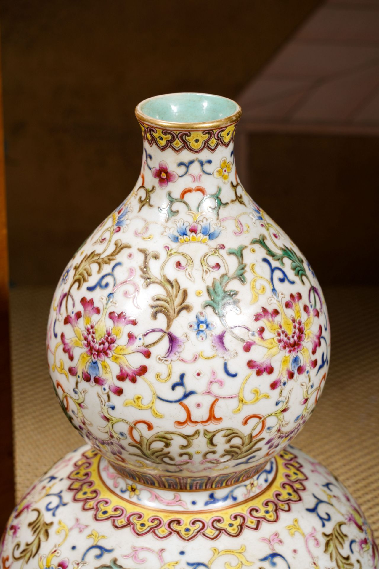 A Chinese Famille Rose Double Gourds Vase - Image 5 of 13
