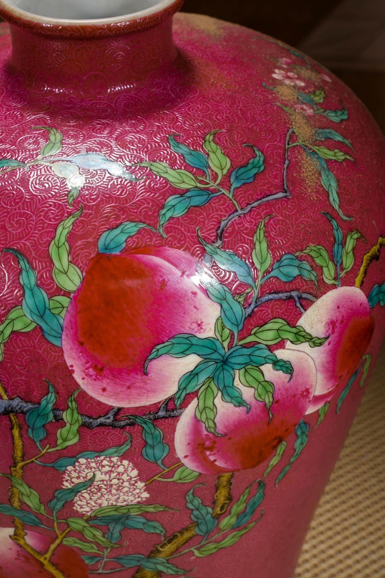 A Chinese Famille Rose Peaches Vase Meiping - Image 4 of 15