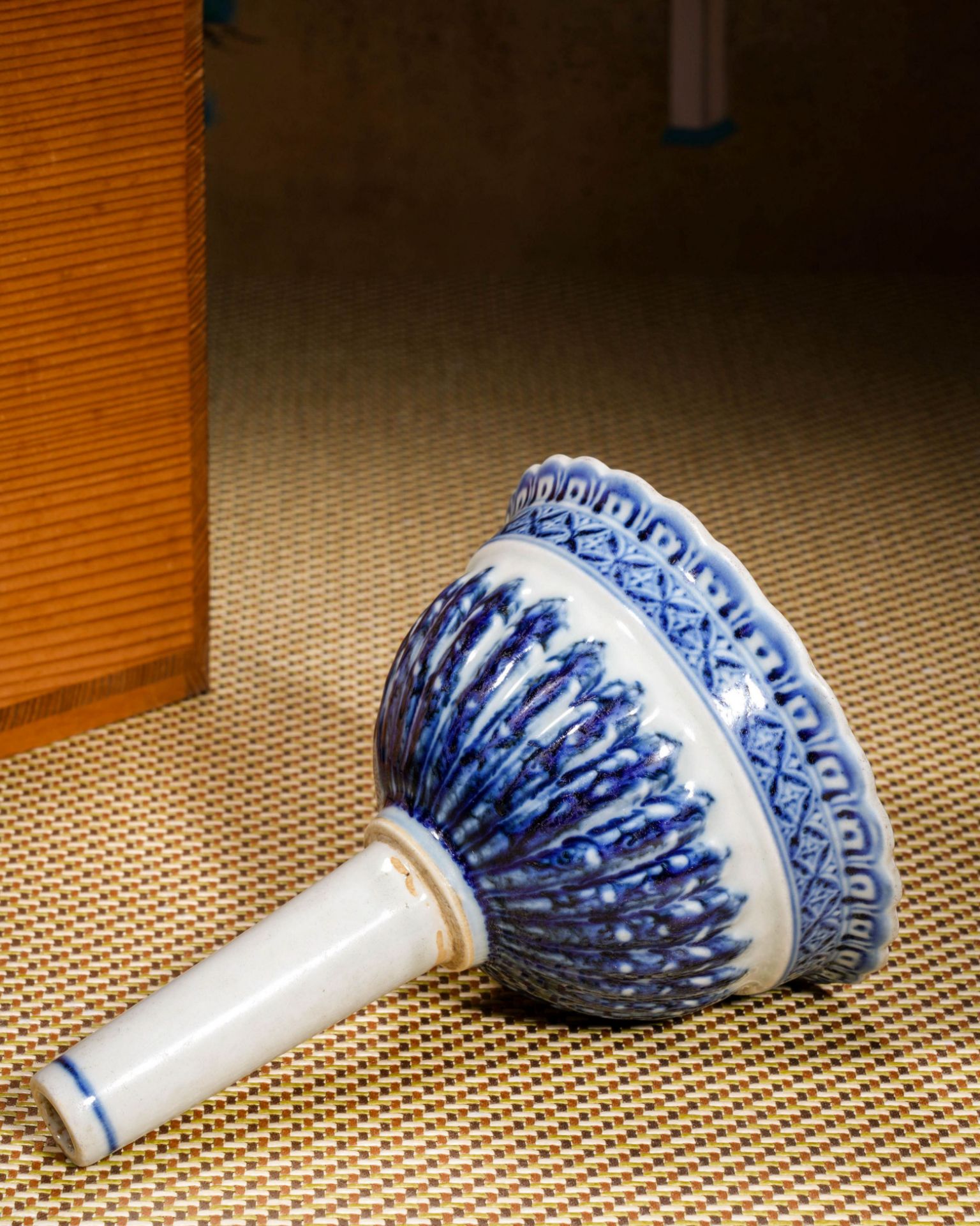 A Chinese Blue and White Lotus Scrolls Funnel - Image 9 of 13