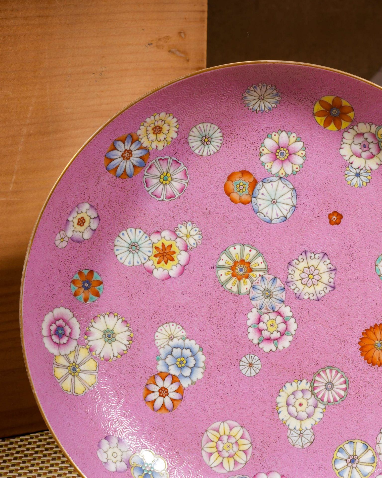 A Chinese Famille Rose Flower Balls Plate - Image 3 of 12