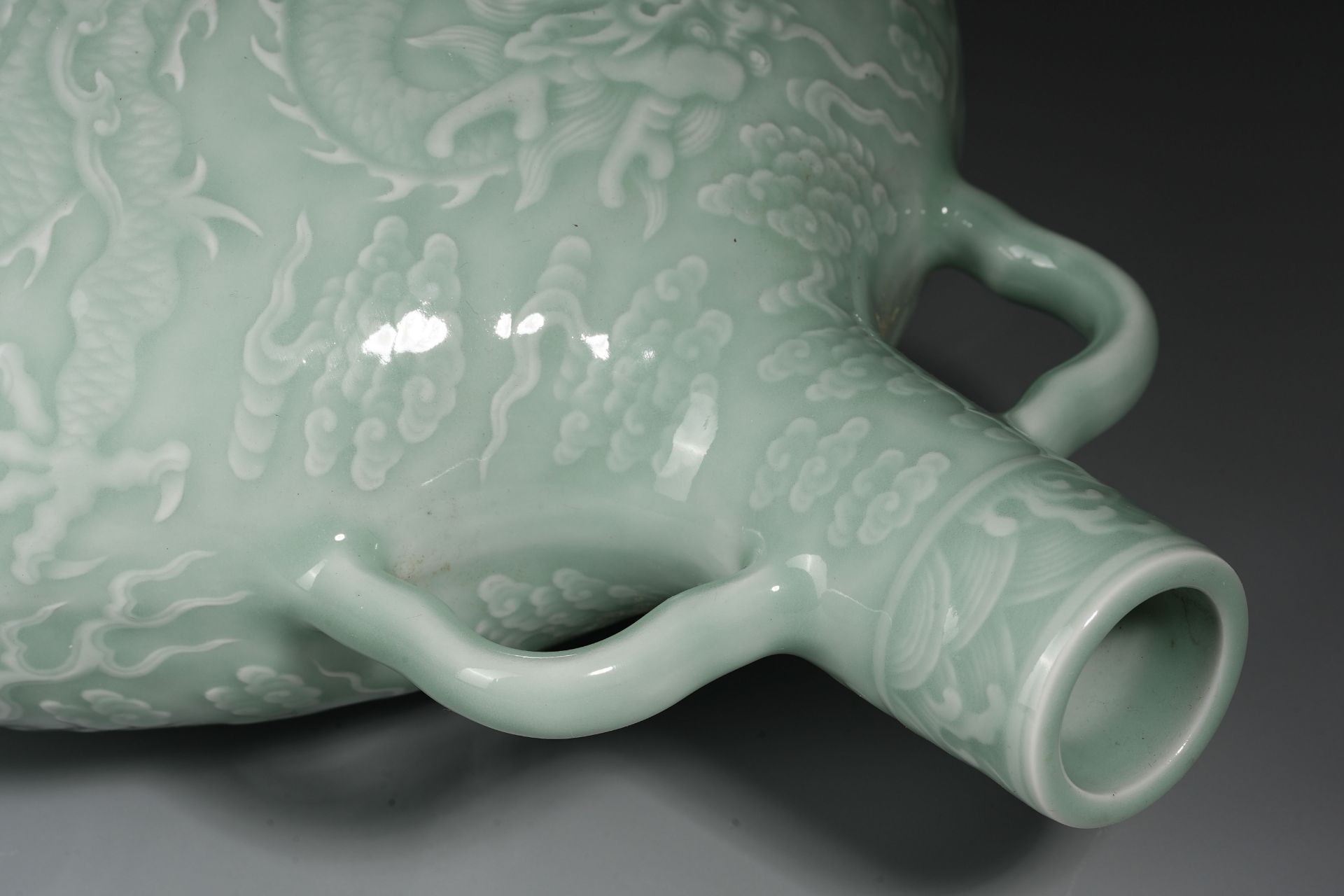 A Chinese Celadon Glaze Dragon Moon Flask - Image 8 of 14