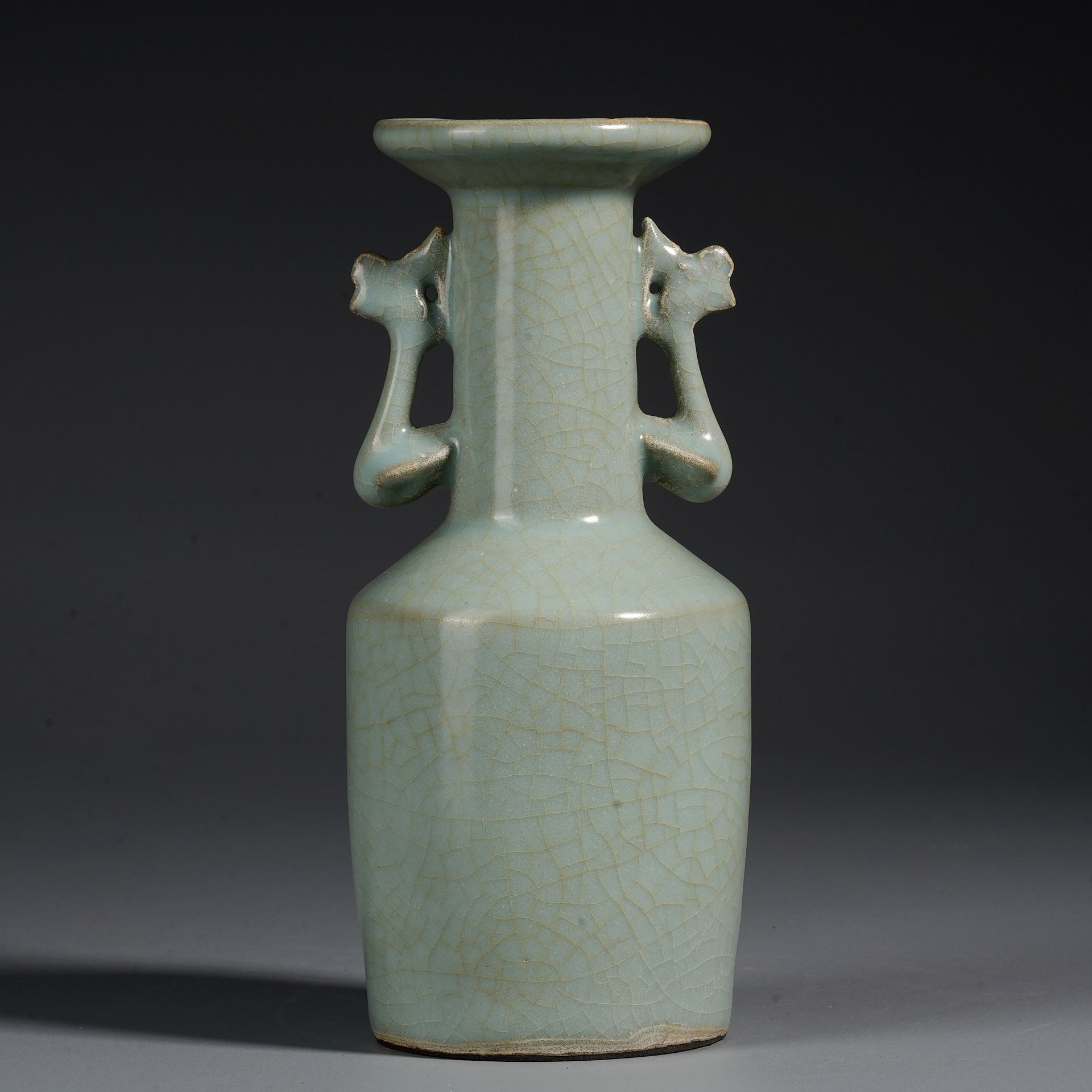 A Chinese Longquan Celadon Glaze Vase - Image 2 of 13