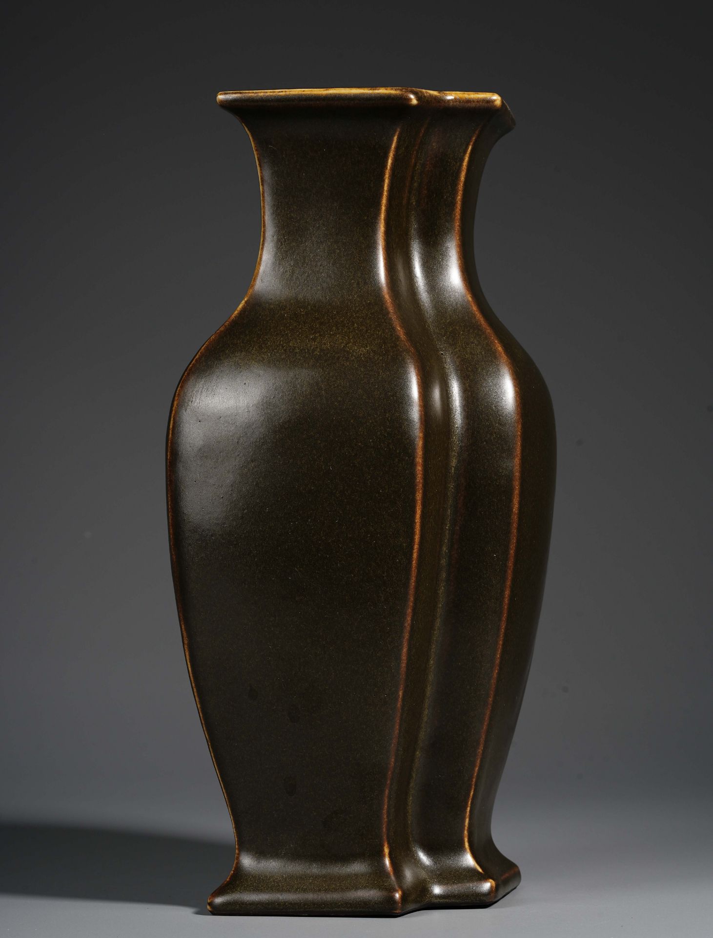 A Chinese Tea-dust Glaze Vase - Image 3 of 12