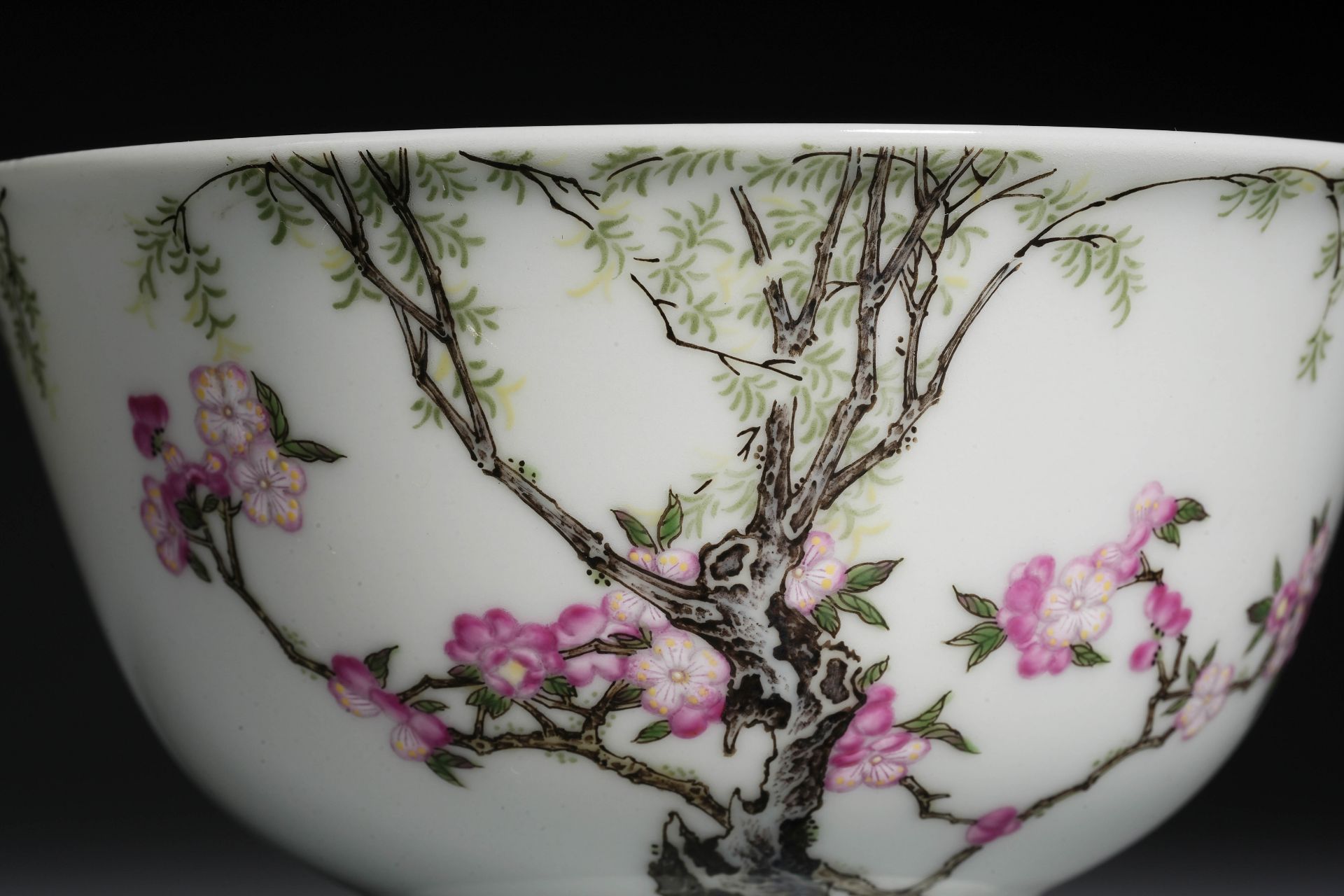 Pair Chinese Famille Rose Magpies Bowls - Image 6 of 14