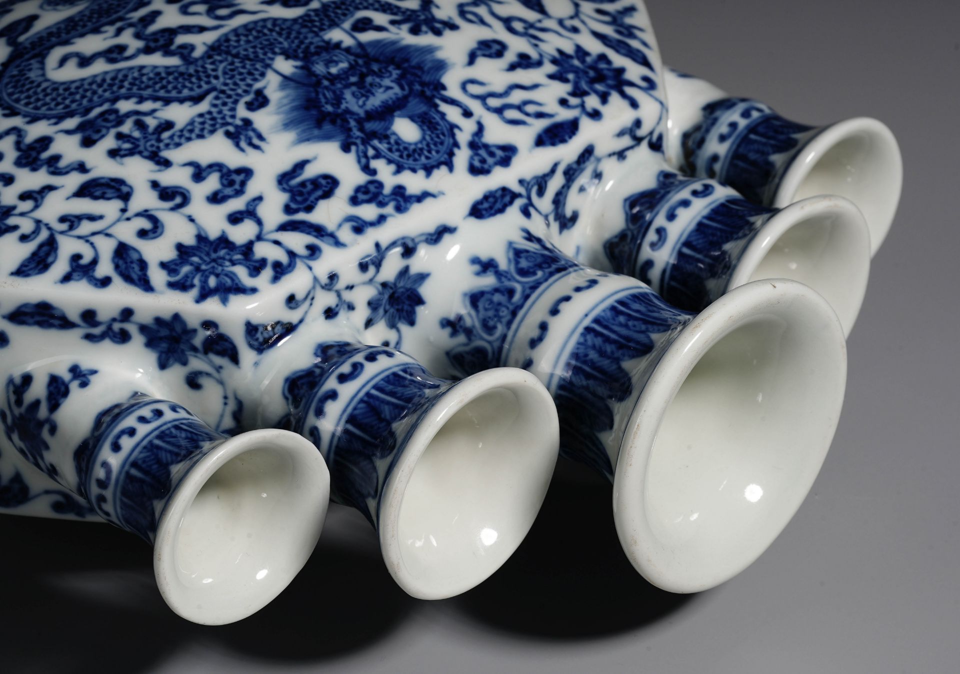 A Chinese Blue and White Dragon Five Sprouts Vase - Image 8 of 14