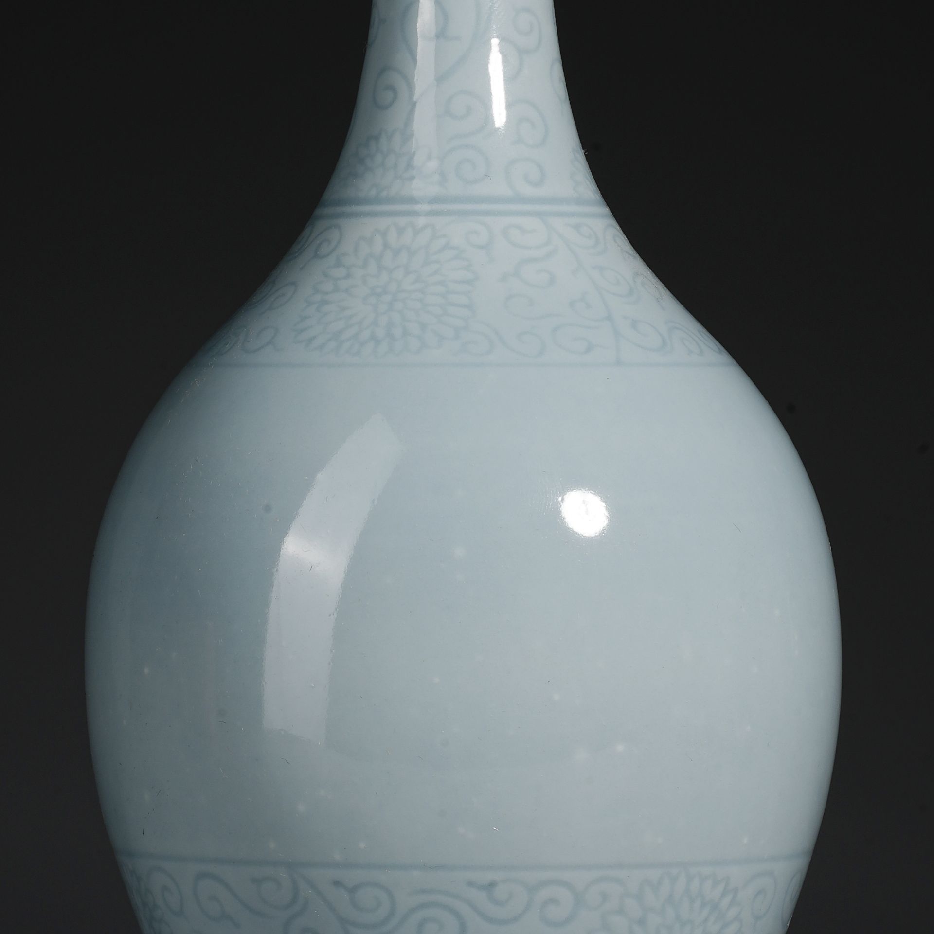 A Chinese Sky-blue Glaze Vase - Image 3 of 13