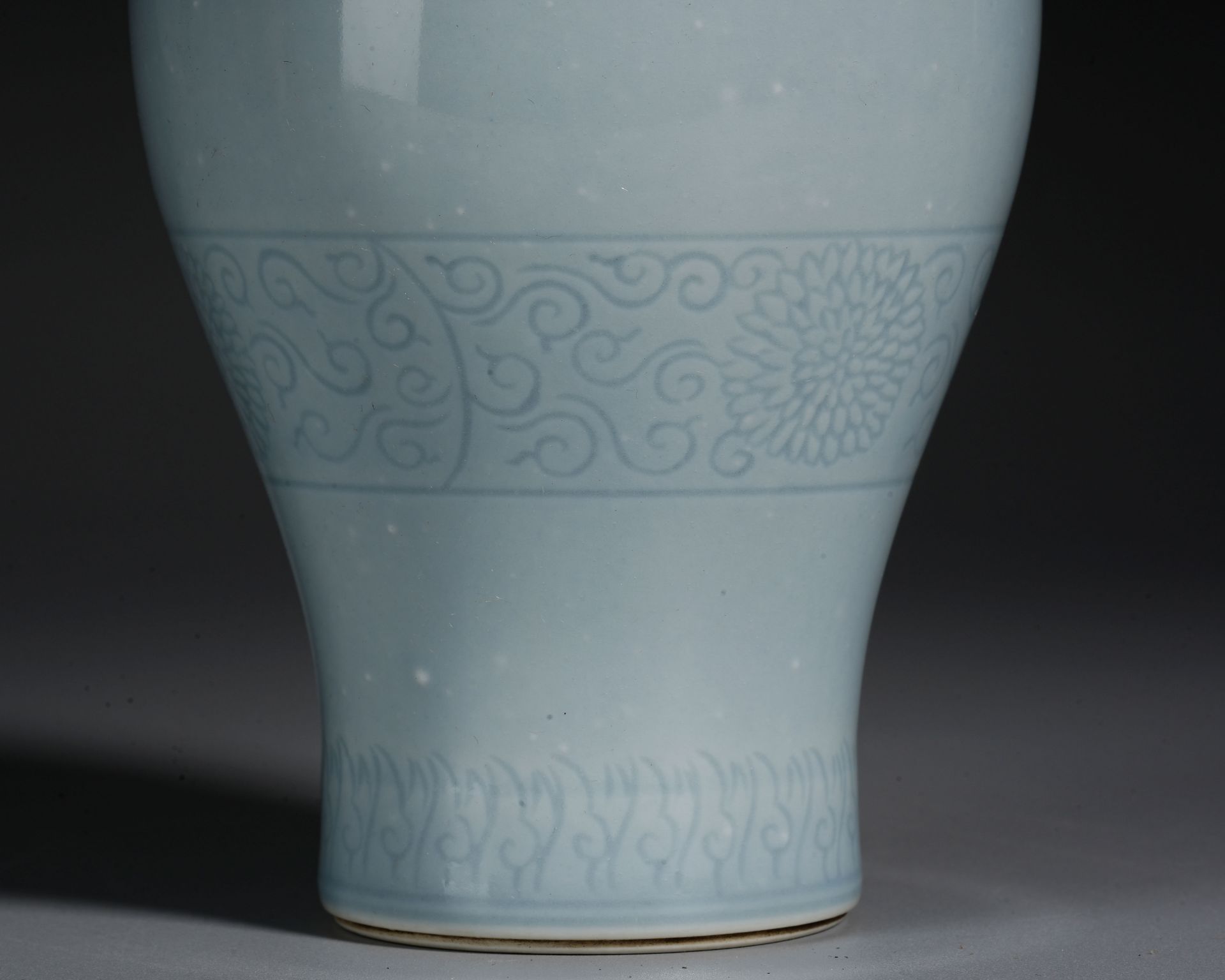 A Chinese Sky-blue Glaze Vase - Image 5 of 13