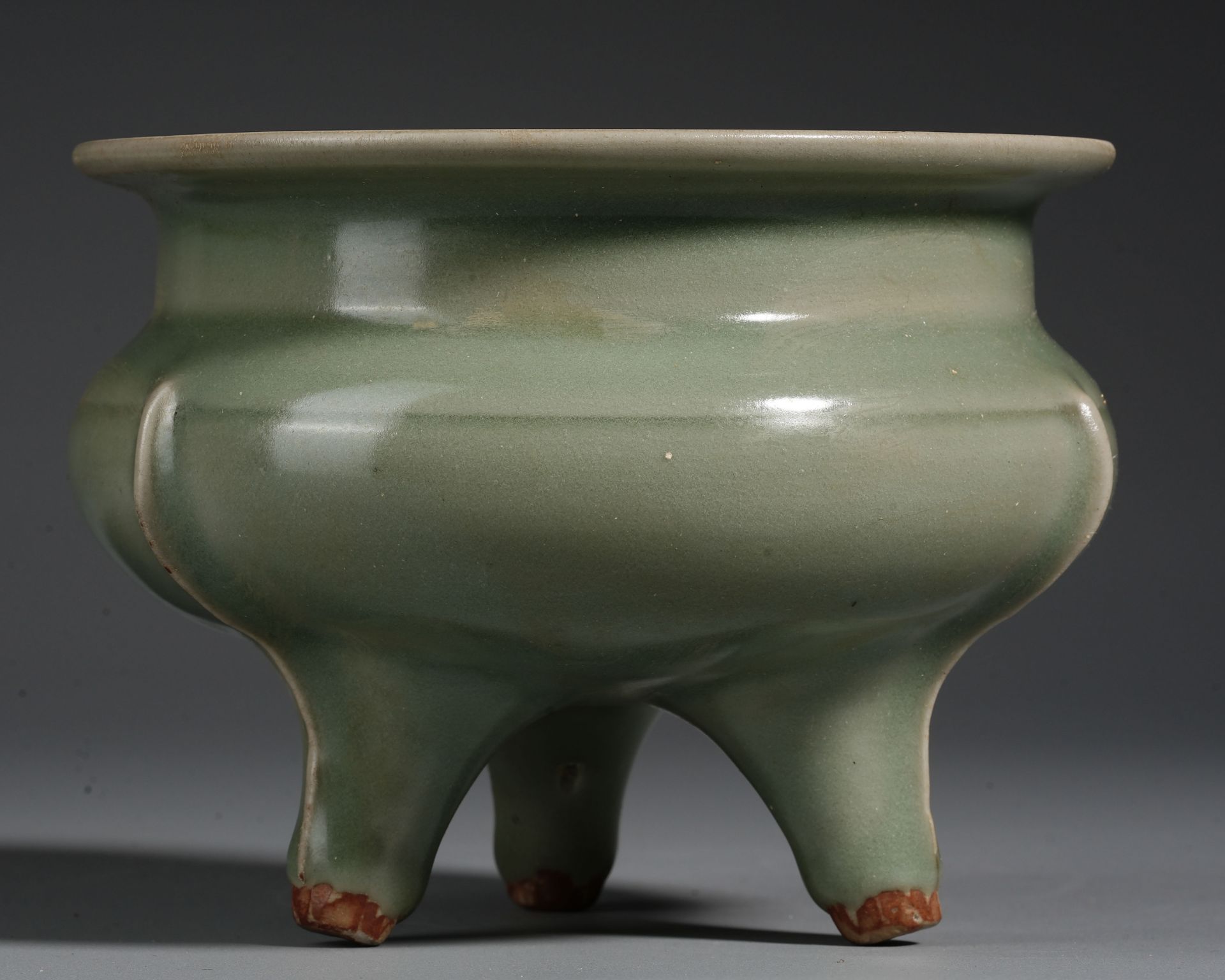 A Chinese Longquan Celadon Glaze Tripod CenserÂ  - Image 5 of 13