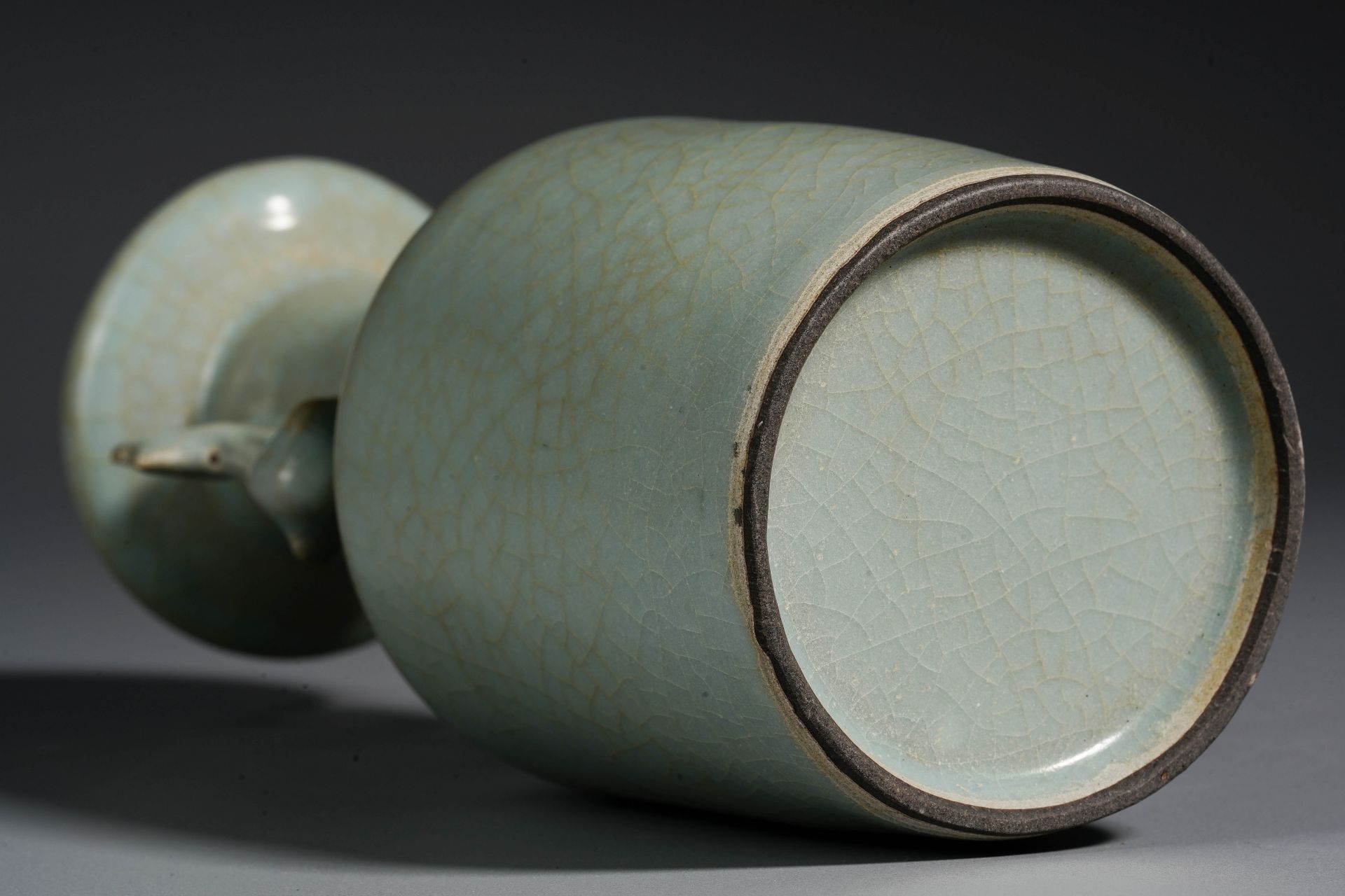 A Chinese Longquan Celadon Glaze Vase - Image 8 of 13