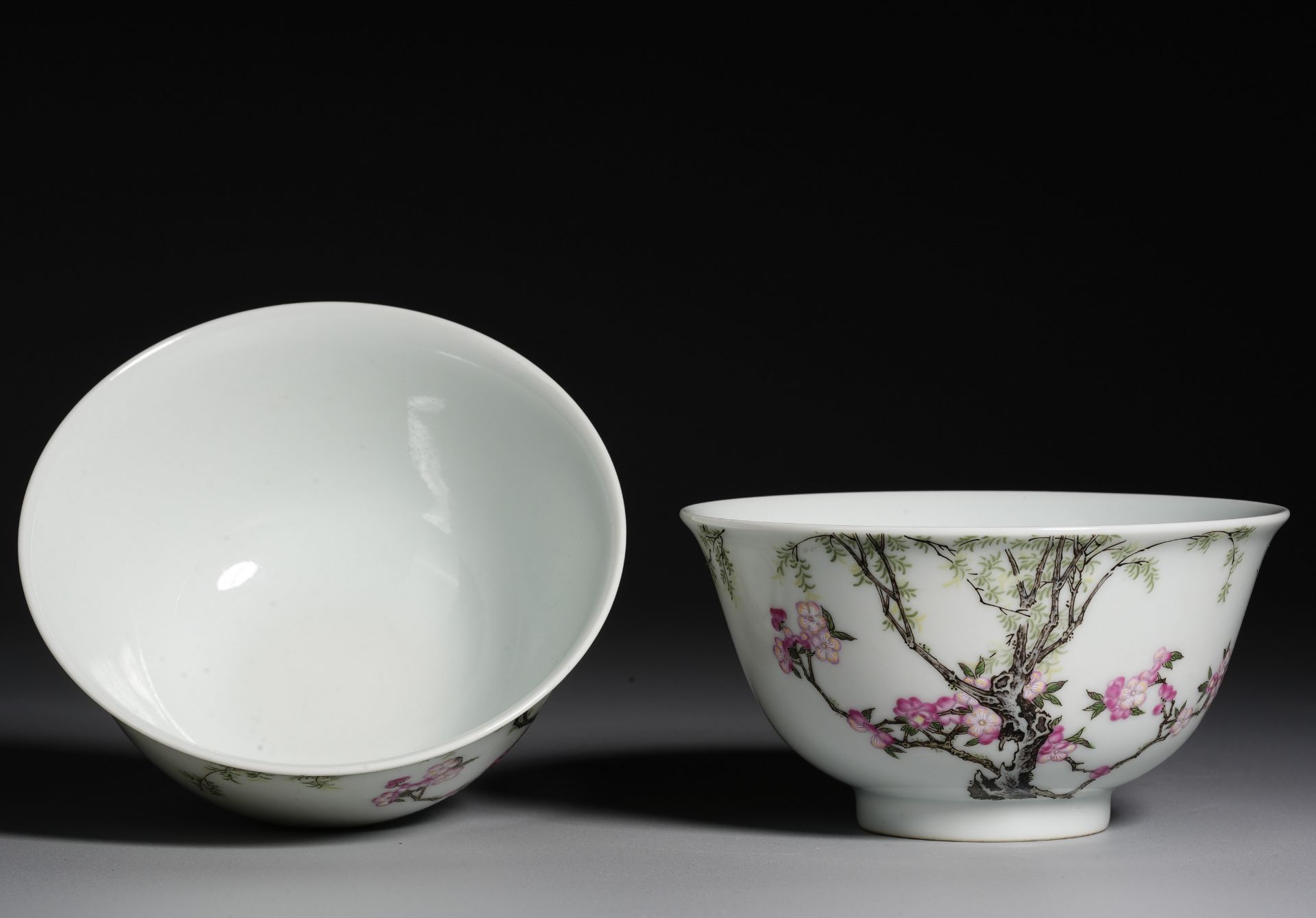 Pair Chinese Famille Rose Magpies Bowls - Image 9 of 14