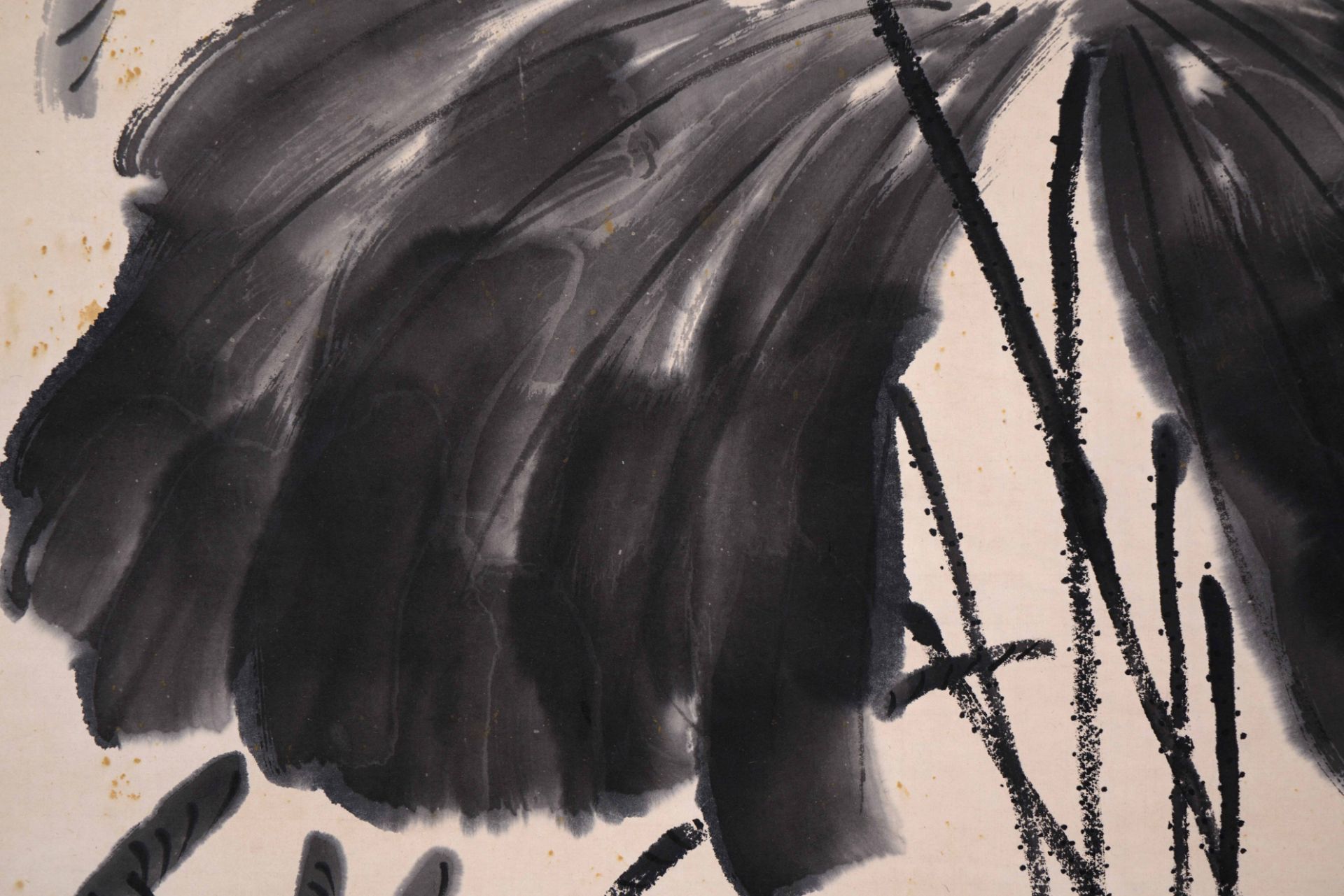 A Chinese Scroll Painting by Qi Baishi - Image 4 of 10
