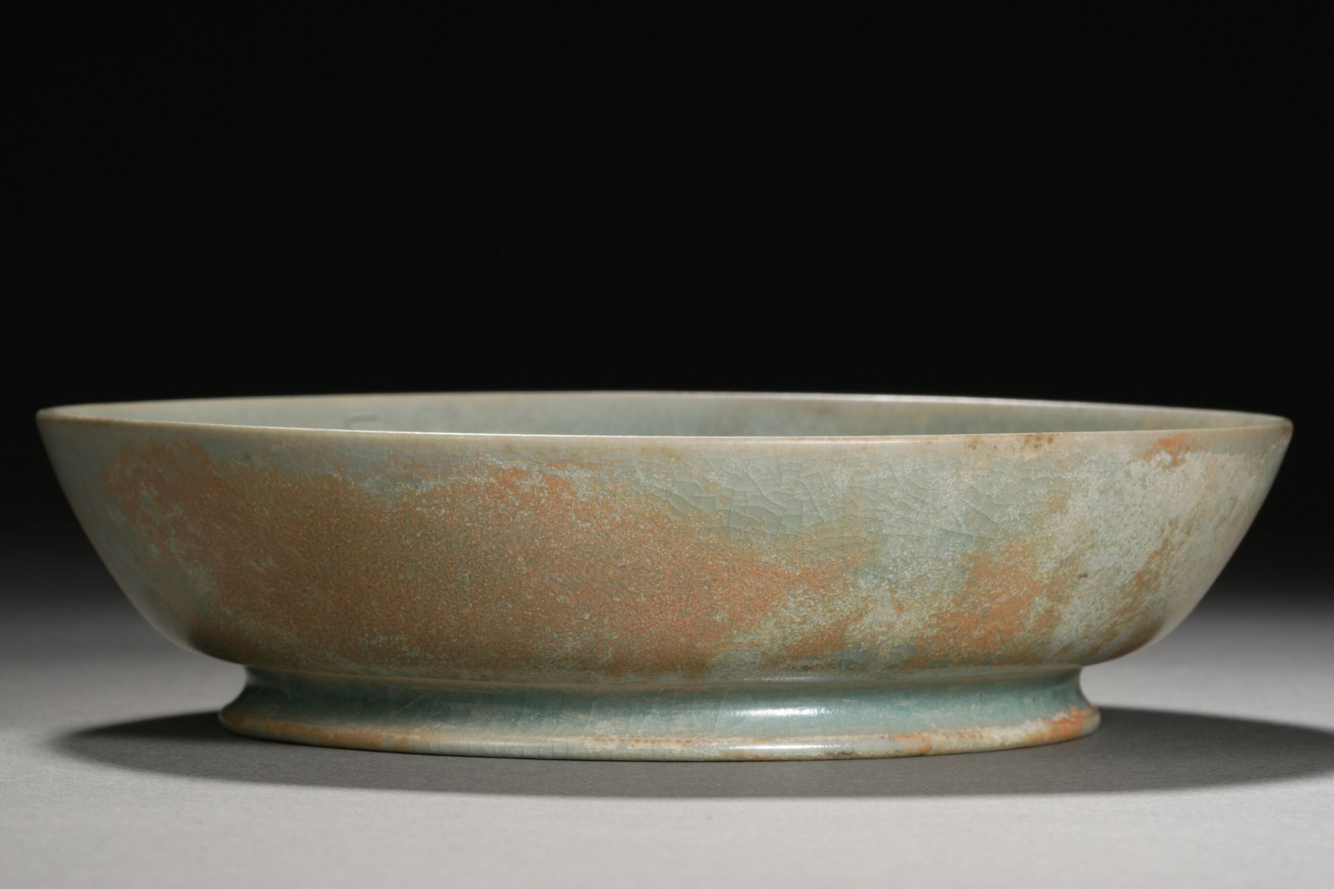 A Chinese Ru-ware Bowl - Bild 2 aus 8