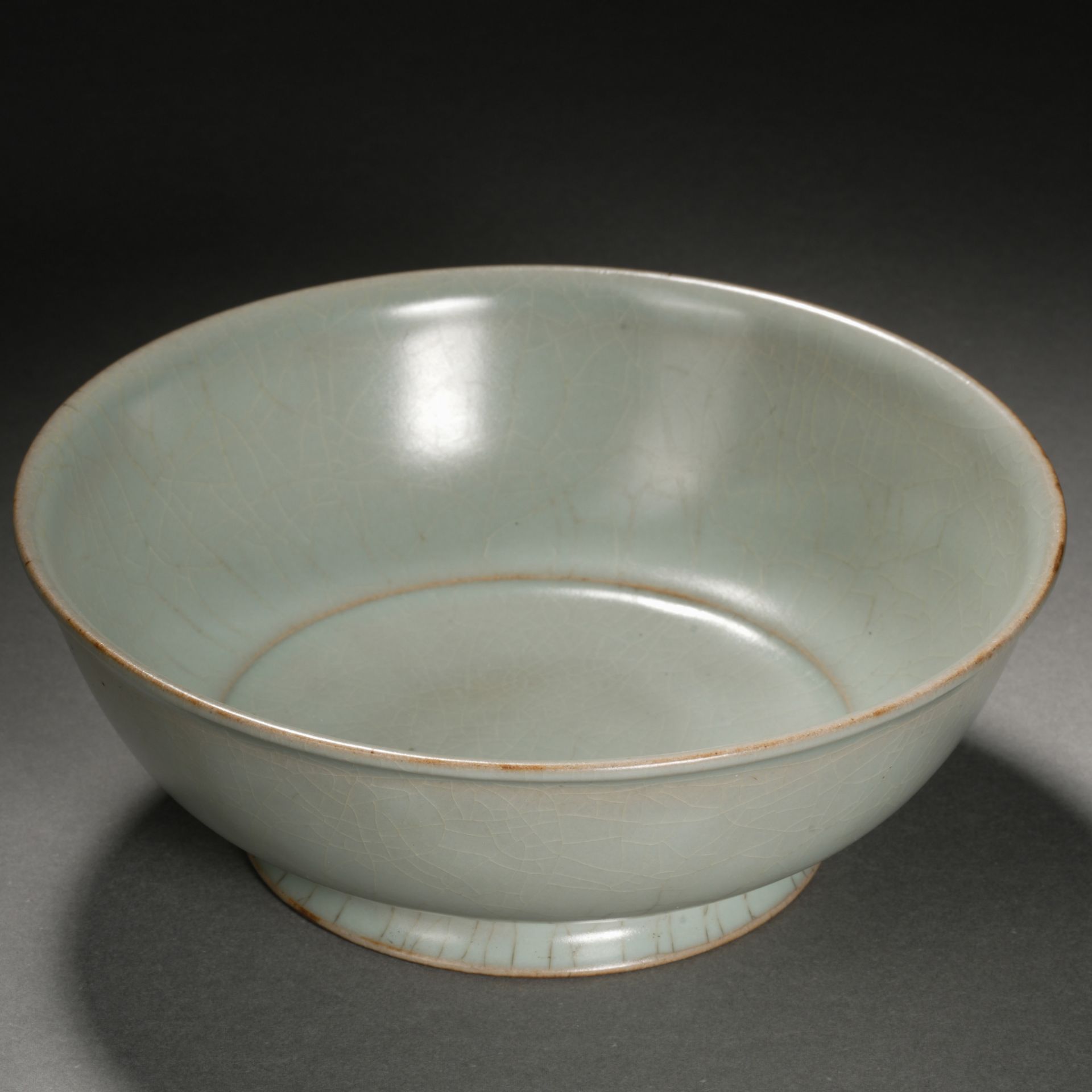 A Chinese Ru-ware Bowl - Image 5 of 8