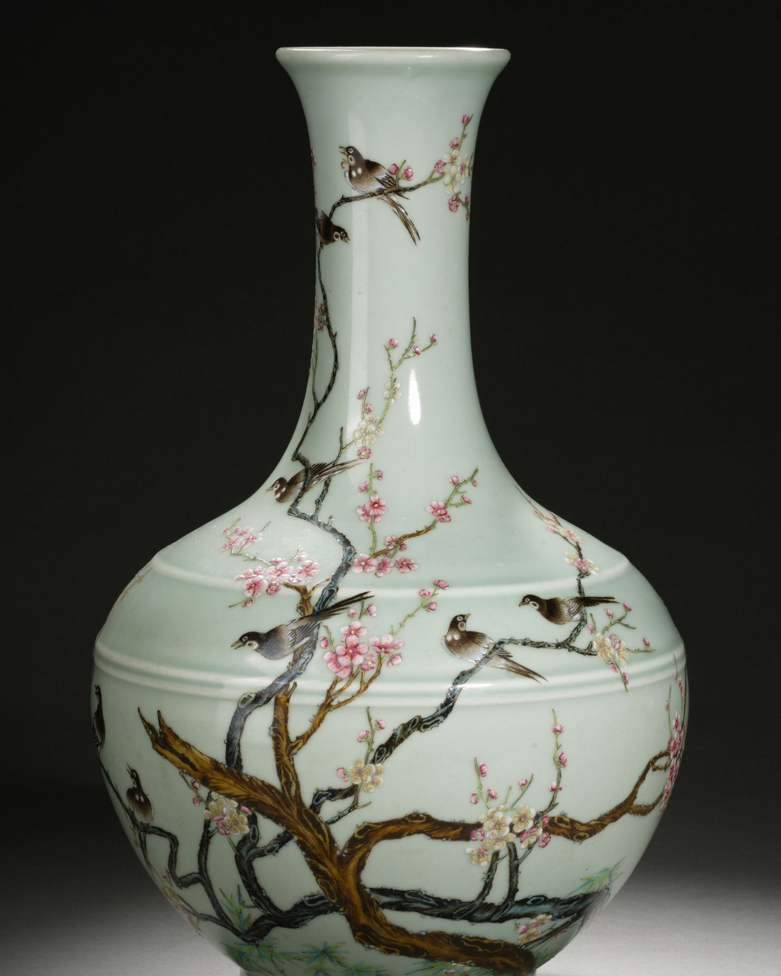 A Chinese Famille Rose Plum and Magpies Decorative Vase - Image 5 of 13