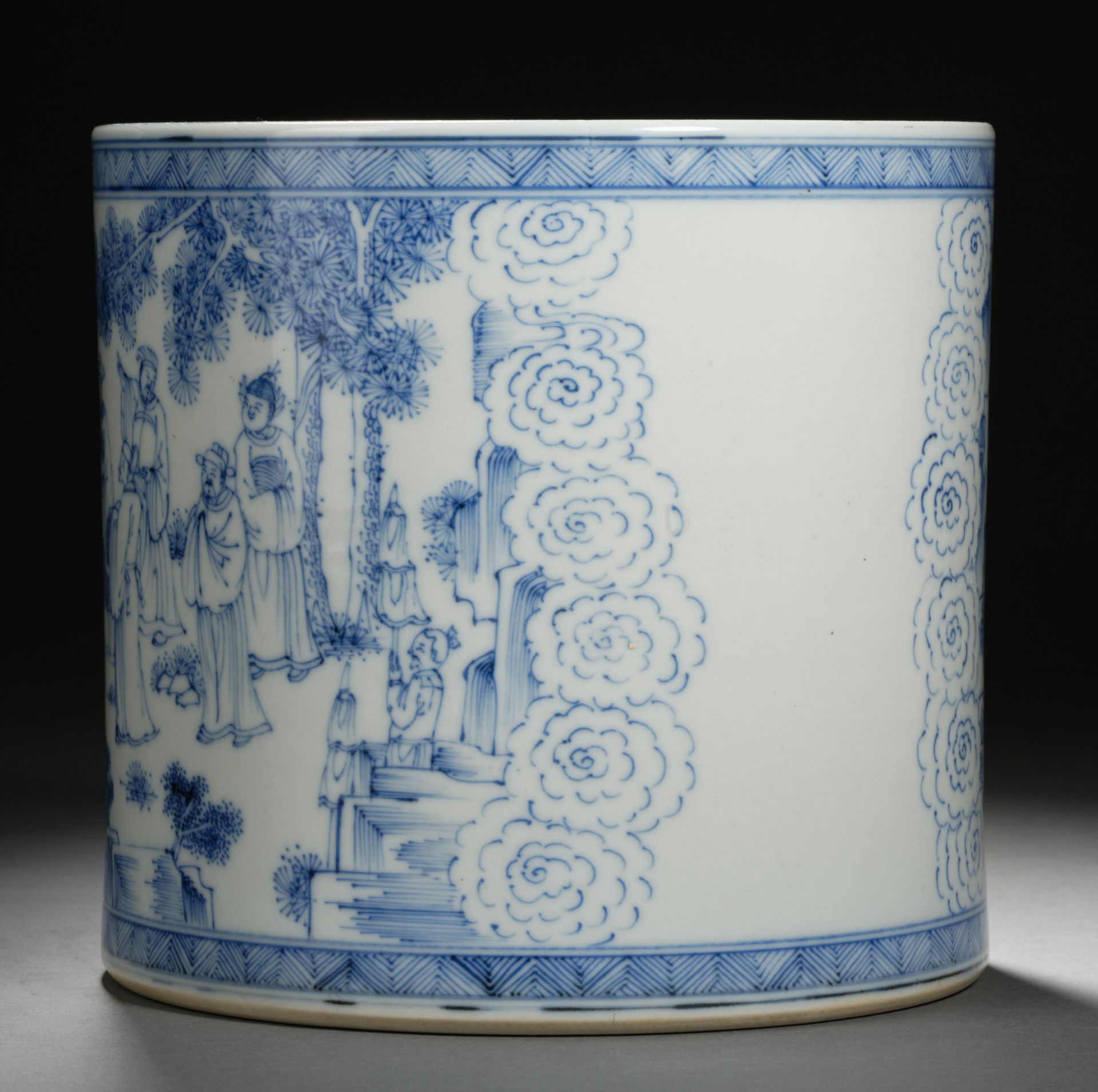 A Chinese Blue and White Figural Story Brushpot - Bild 8 aus 10