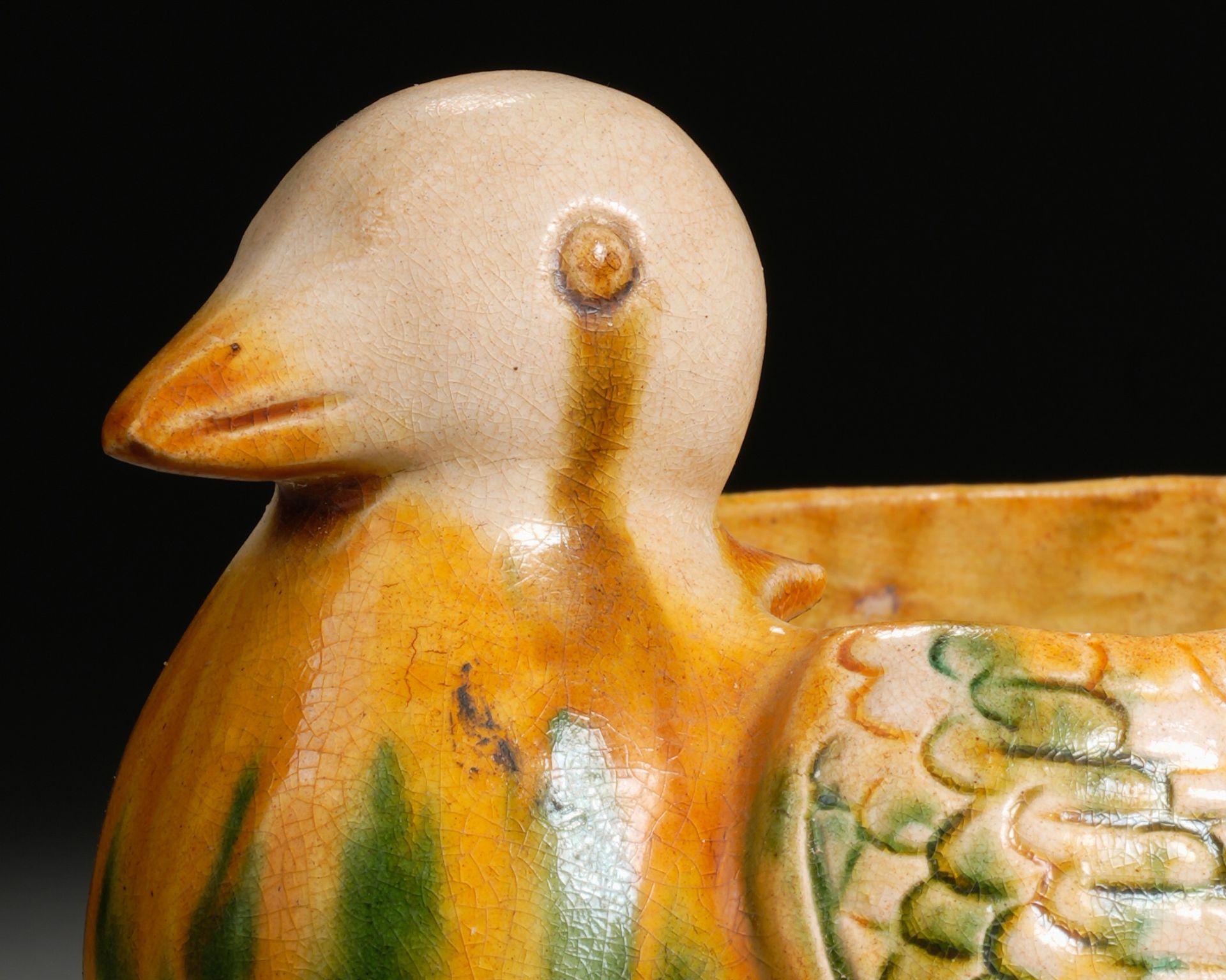 A Chinese Sancai Glaze Duck Shape Vessel - Bild 3 aus 10