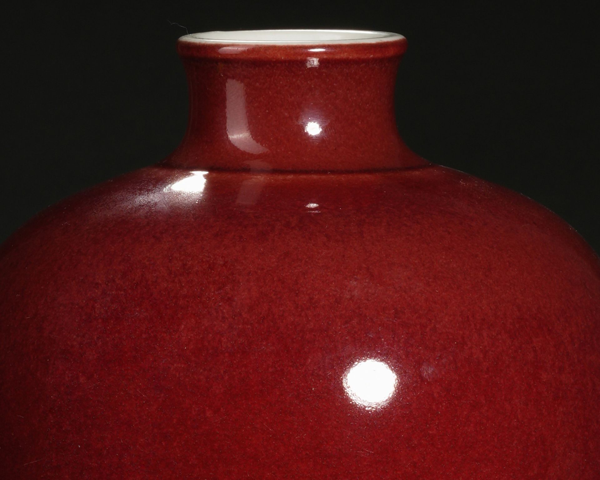 A Chinese Copper Red Vase Meiping - Bild 3 aus 10