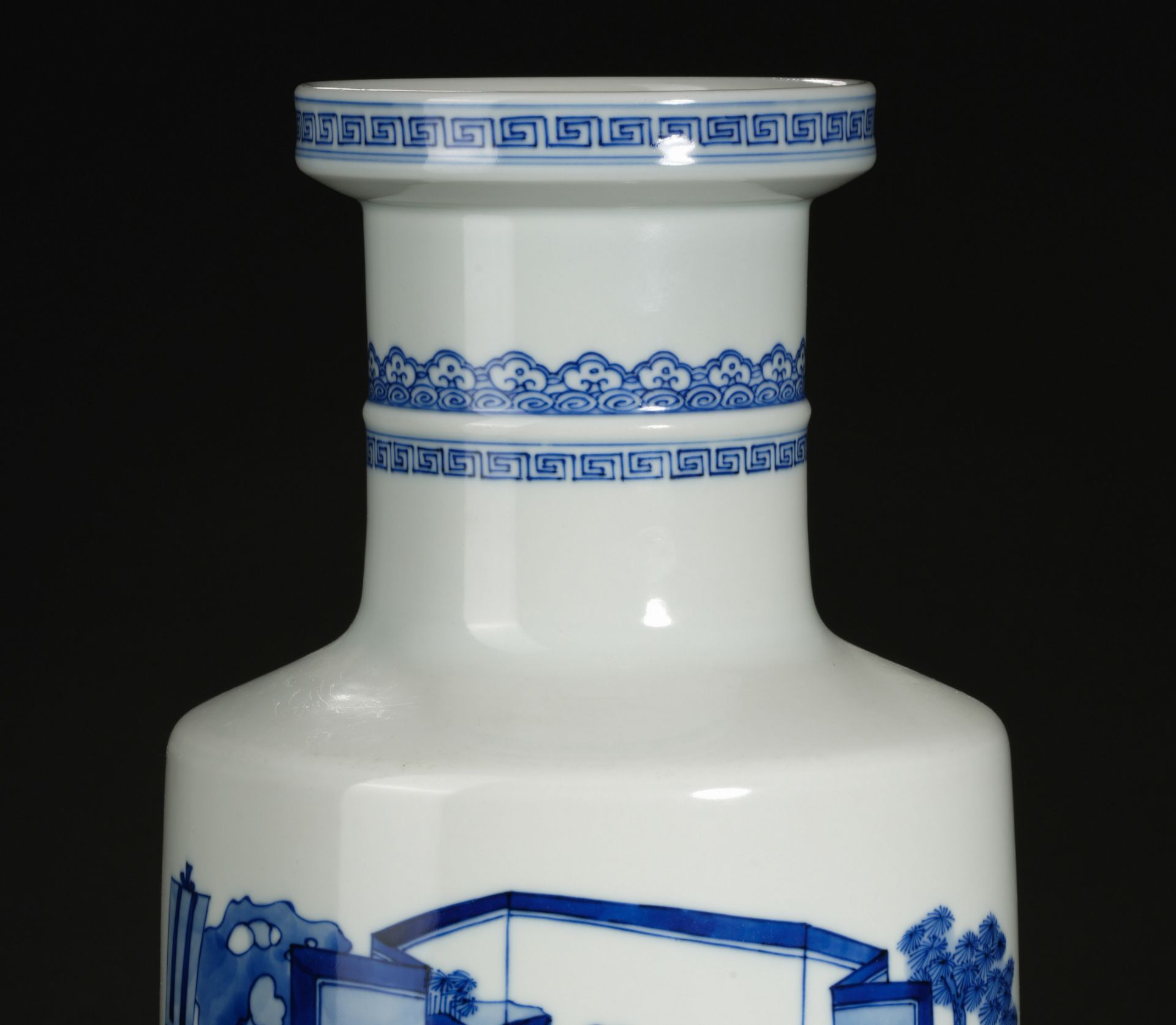A Chinese Blue and White Figural Story Mallet Vase - Bild 3 aus 15