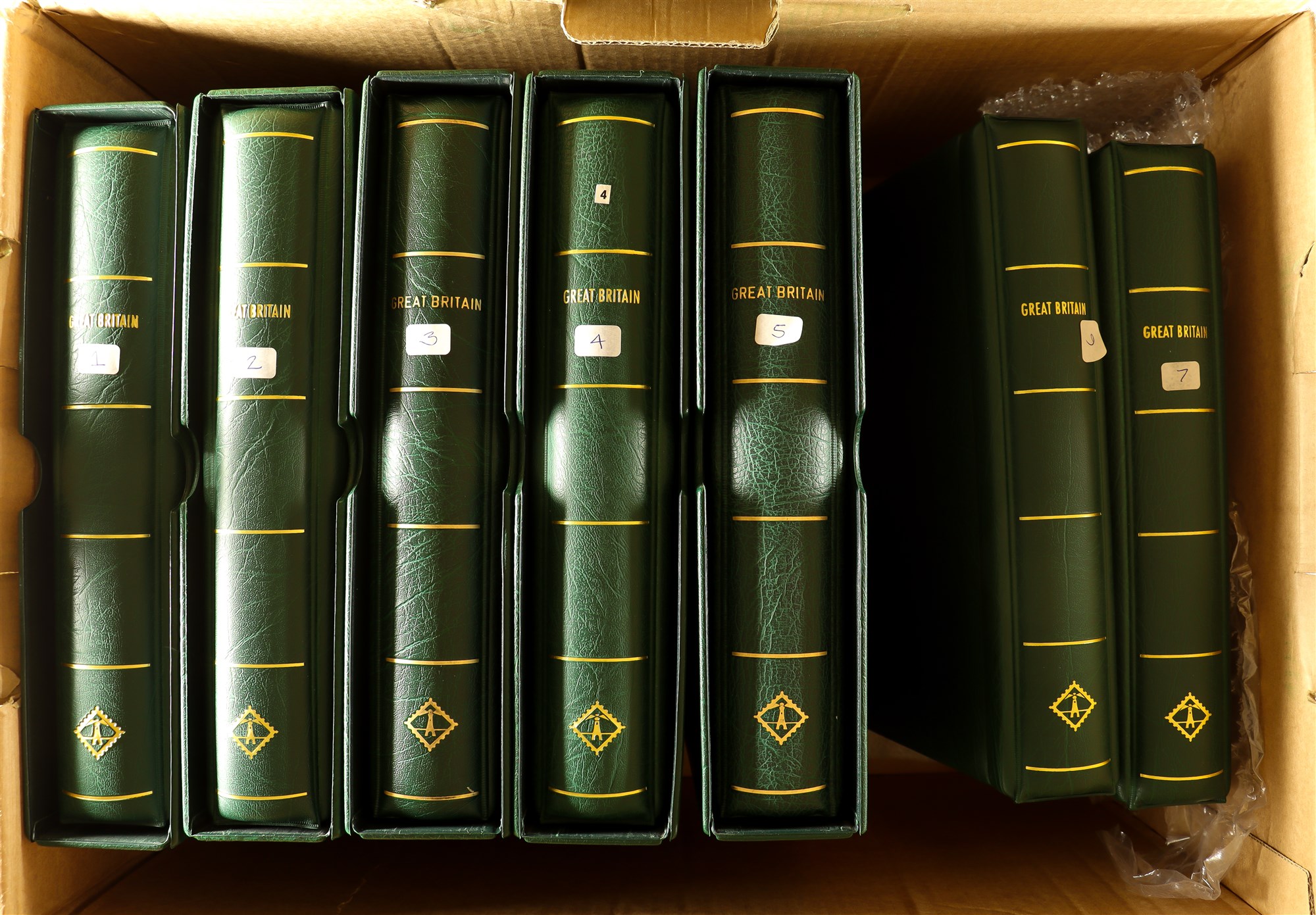 GREAT BRITAIN LIGHTHOUSE HINGELESS ALBUMS a complete set 1840-2010, in seven volumes in dark