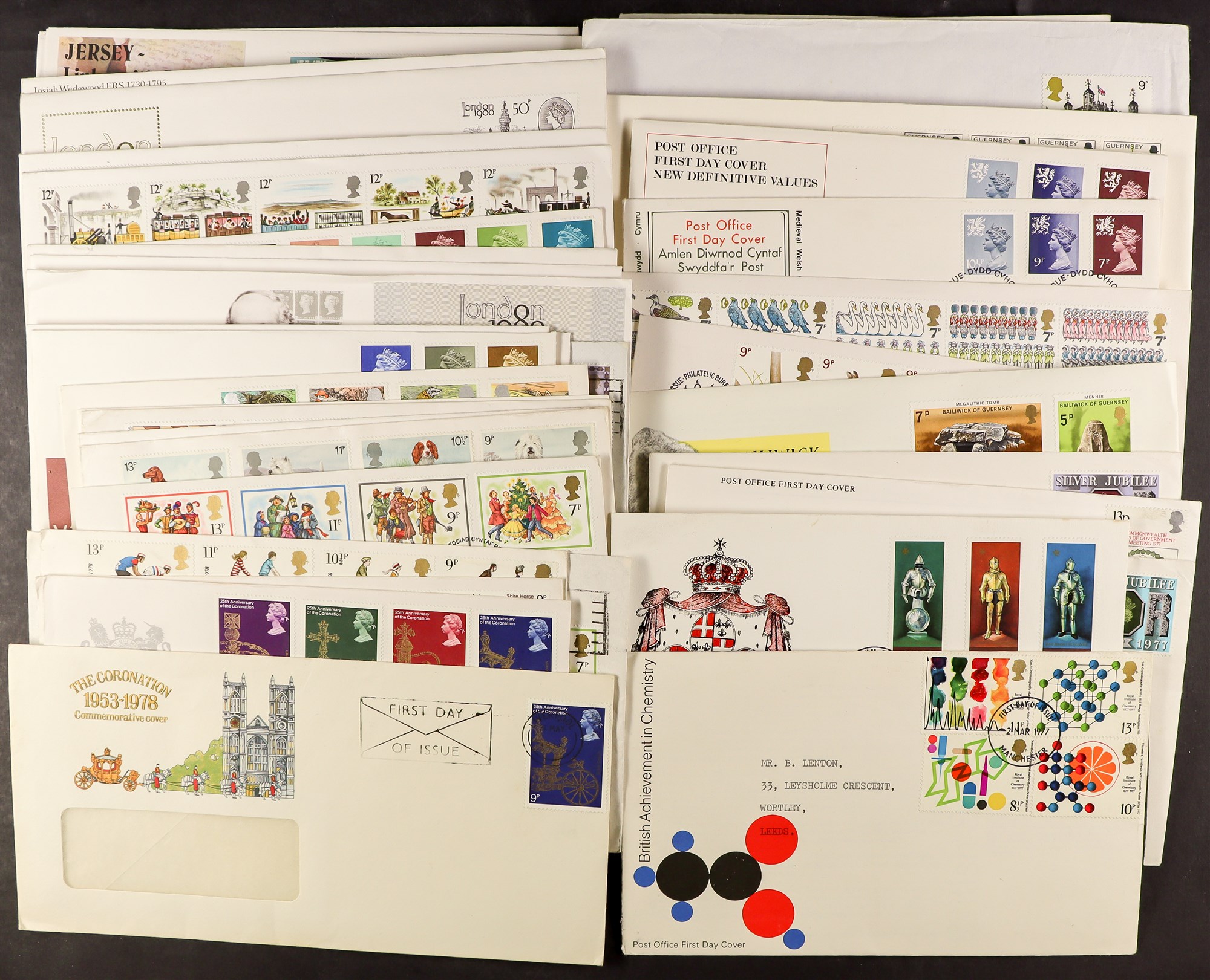 COLLECTIONS & ACCUMULATIONS STAMPS, COINS AND POSTCARDS a carton incl. thematic collection of - Image 4 of 5