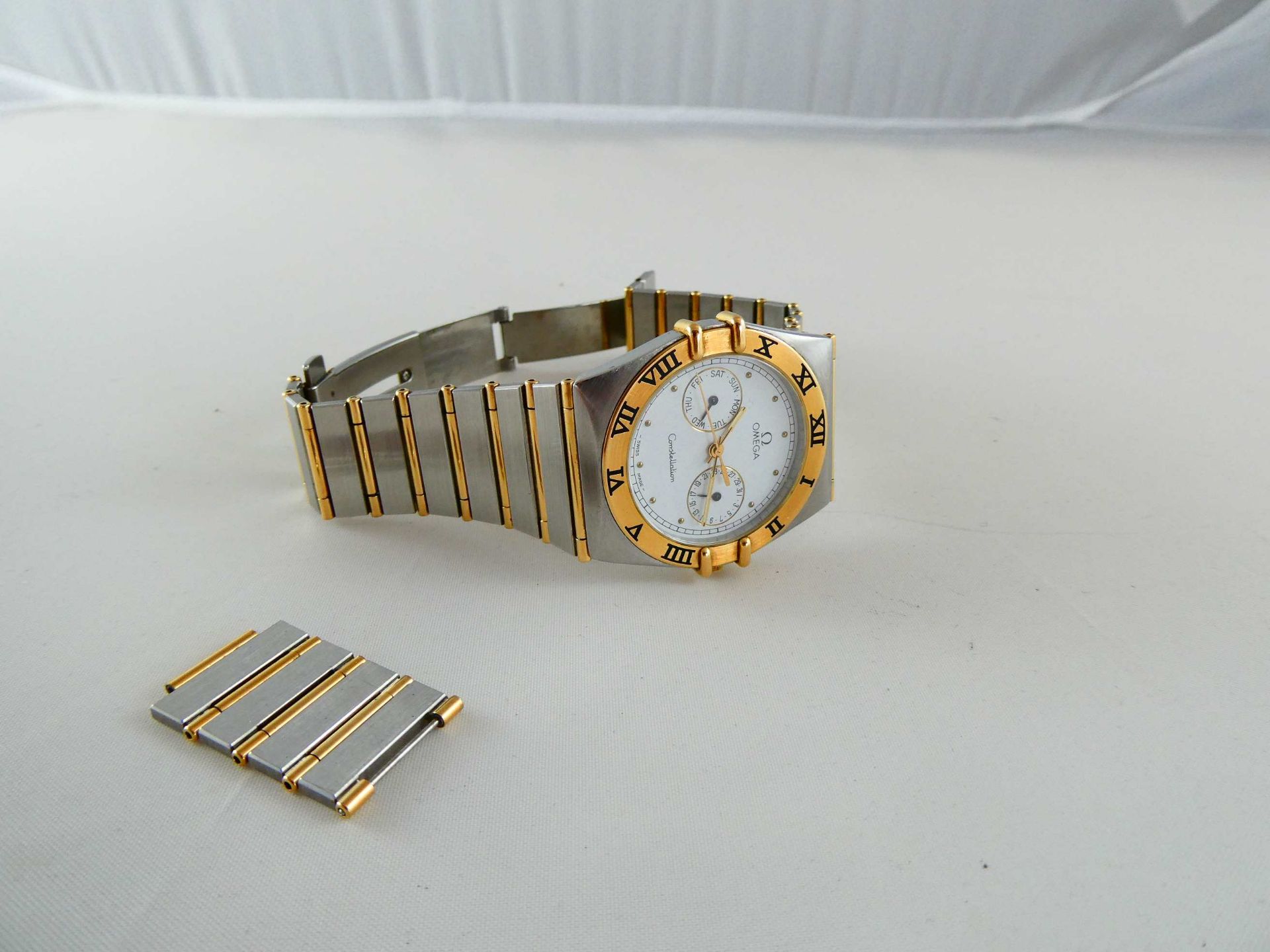 Omega Constellation in Stahl/ Gold