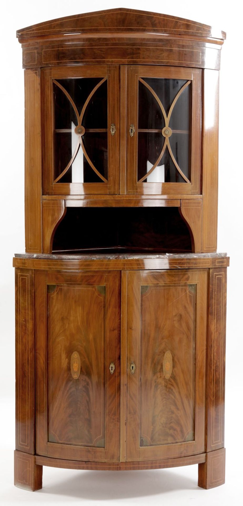 Biedermeier-Eckschrank