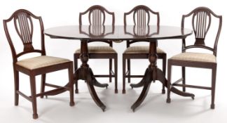 Tisch u. 4 Stühle