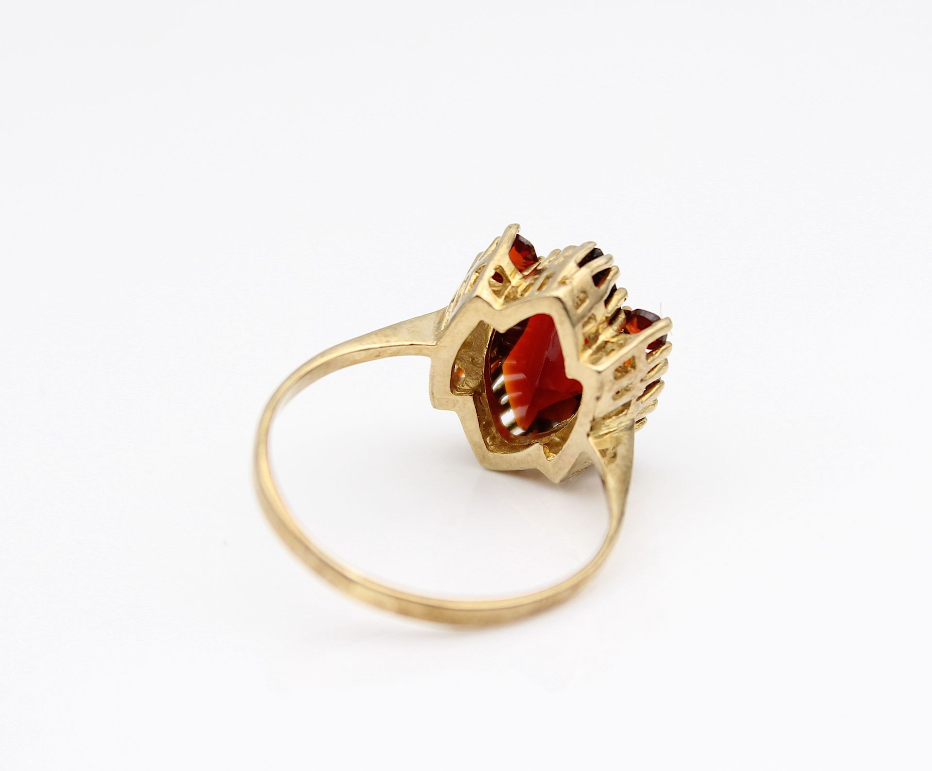 Modern garnet ring - Image 4 of 4